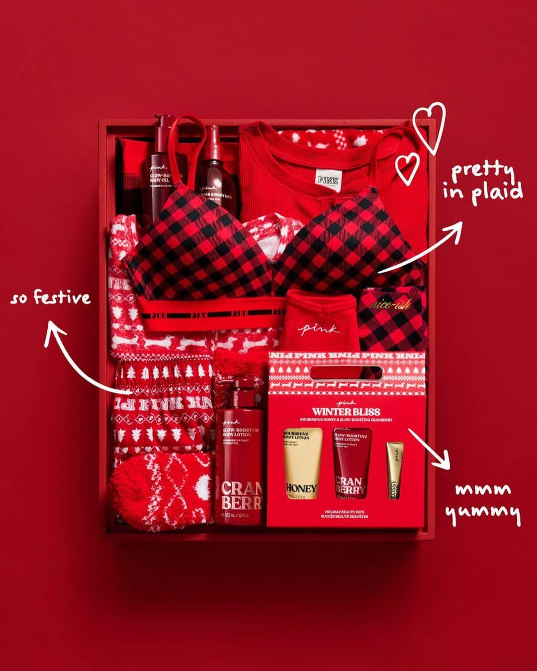 Victoria's Secret PINKさんのインスタグラム写真 - (Victoria's Secret PINKInstagram)「I mean, does it get any more festive than a gift box stuffed with crimson-red favorites? Didn’t think so. Give your loved ones something they’ll be talking about long after the cookies are all eaten, and the decorations are a distant memory.」11月14日 23時41分 - vspink