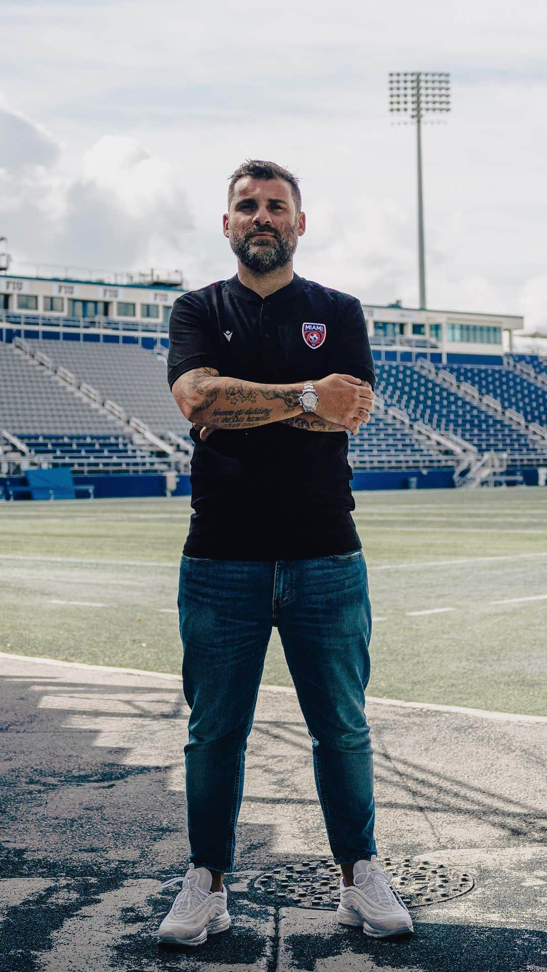 アントニオ・ノチェリーノのインスタグラム：「The Miami Football Club announced today the signing of Antonio Nocerino as the club’s next head coach ahead of the 2024 USL Championship season.   The former AC Milan and Italian National Team star is set to become the 5th Head Coach in club history, bringing tremendous experience and credibility to the 305.  #vamosmiami」