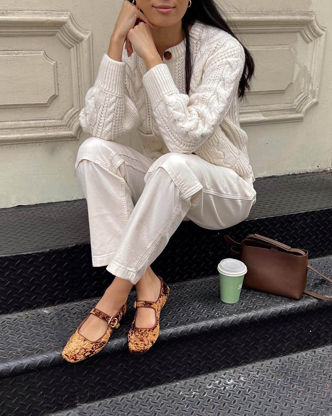 サムエデルマンのインスタグラム：「It’s festive footwear season.  Tap to shop. #samedelman」