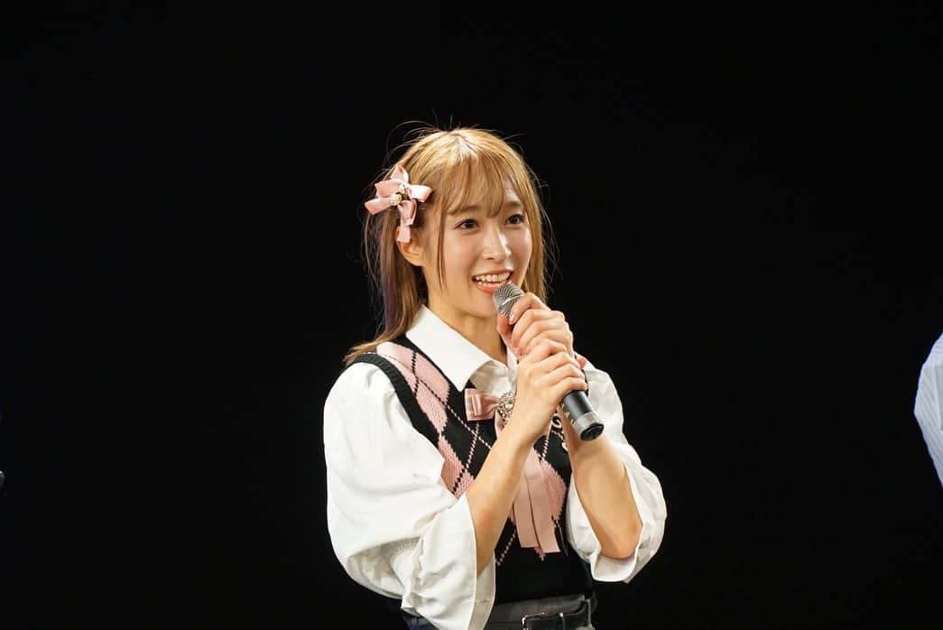 双葉のインスタグラム：「ㅤㅤㅤㅤ Chu-Z LIVE TOUR 2023全曲秋穫祭🍂 名古屋・京都・埼玉の全公演終演しました🌻🌈 Chu-Zの全75曲を披露したけど1公演だけでも満足感のあるセトリを重視したよ！ みんな収穫できてお腹いっぱいになれたかな？😌🩷 改めてChu-Zの歴史を感じたり出会った時代関係なく応援して曲を聴いてくれるみんながいるから歌える75曲だなと思えました🤝🏻 可愛い・カッコいい・切ない・面白いなChu-ZがChu-Zなのでこれからも曲を一緒に聴いて歌って愛し続けていこうね♥️💜🩷💙💚 #chaosundergroundzealot #chu_z #livetour #nagoya #kyoto #saitama #japan #japanese #idol #japaneseidol #foryou #autumn #ライブツアー #名古屋 #京都 #埼玉」