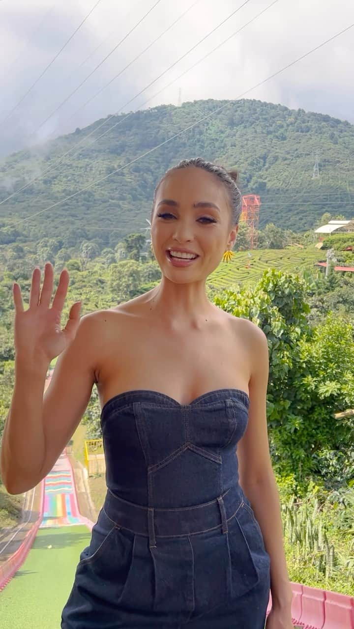 イリス・ミトゥネールのインスタグラム：「Watching from the USA? Here’s how to tune in with @therokuchannel.  We are only 4 DAYS away from the 72nd MISS UNIVERSE Competition! Streaming for the United States from Roku at 7p CT on November 18th!」