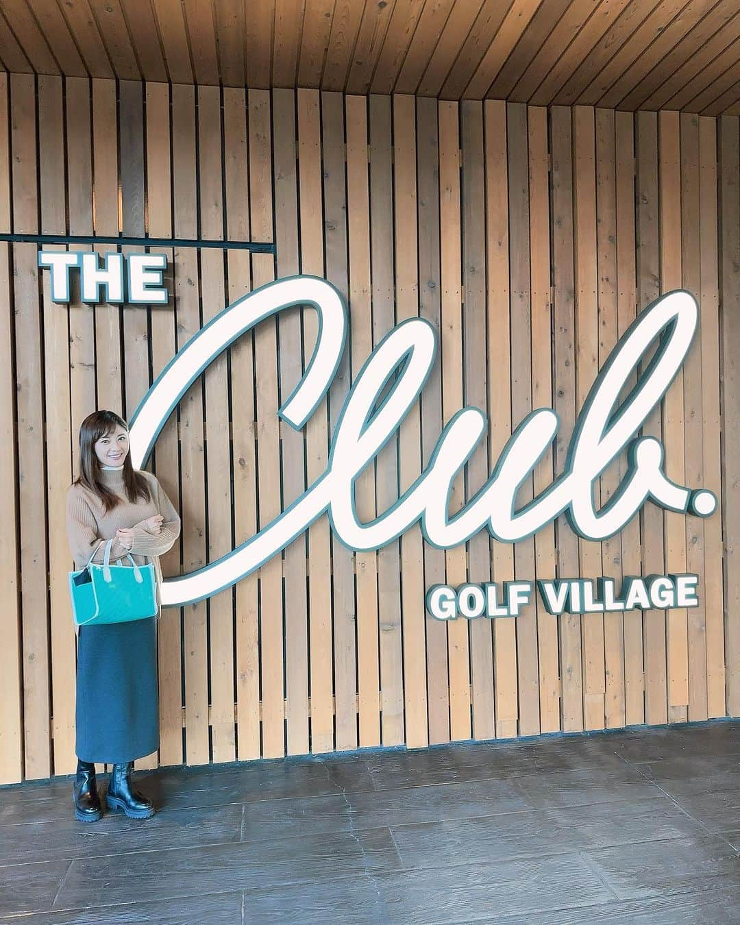 原史奈さんのインスタグラム写真 - (原史奈Instagram)「ずーっと行ってみたかった @the_club_golf_village  に行ってきました⛳️ 1泊2ラウンドオールインクルーシブ クラブハウスがとってもオシャレ🌟 着いて早速朝ごはんを 搾りたてのオレンジジュースがフレッシュでおいしかった🍹 そしてオールインクルーシブだったので朝シャンも🥂 テットドモアンヌも置いてあってオシャレすぎでしょー🧀 #theclubgolfvillage #念願の #オシャレ #ゴルフ旅行  #原史奈  #ゴルフ #ゴルフレッスン #ゴルフ練習 #ゴルフ女子 #ゴルフ大好き #golf #ゴルフウエア #ゴルフコーデ #ゴルフグッズ #ゴルフ動画 #ping #g410 #callaway #paradym #paradymmaxfast #even #archivio #アルチビオ #resurrection #eyevol #cuartounited #instagolf」11月15日 5時54分 - fuminahara