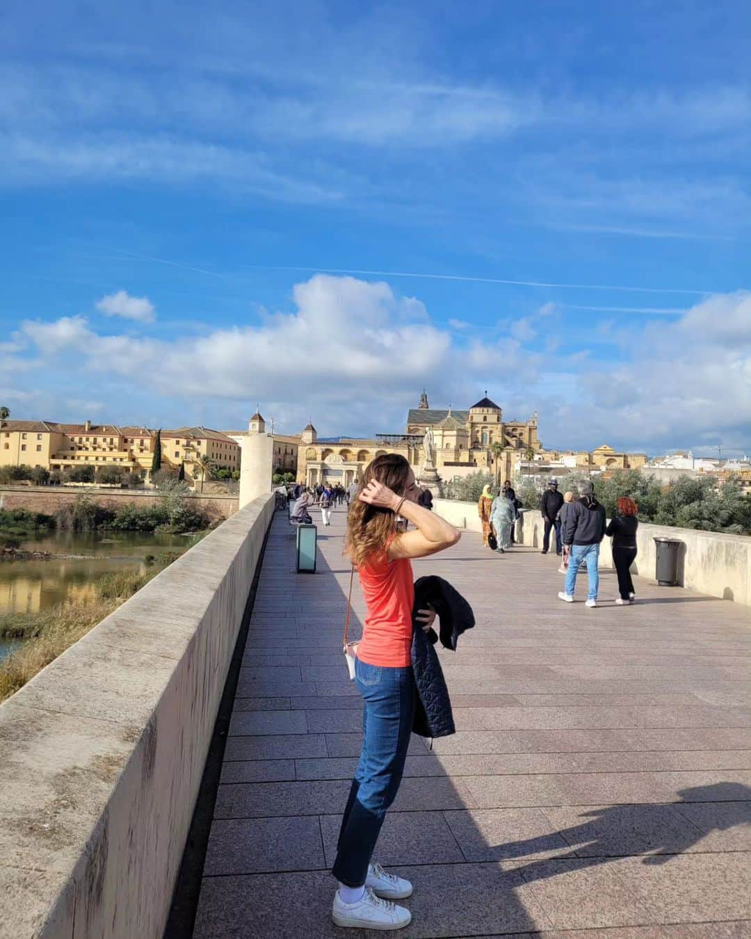 アリーゼ・コルネさんのインスタグラム写真 - (アリーゼ・コルネInstagram)「Beautiful Andalousia 🇪🇸🍊🏰  Now back to work 💪」11月15日 0時47分 - alizecornet