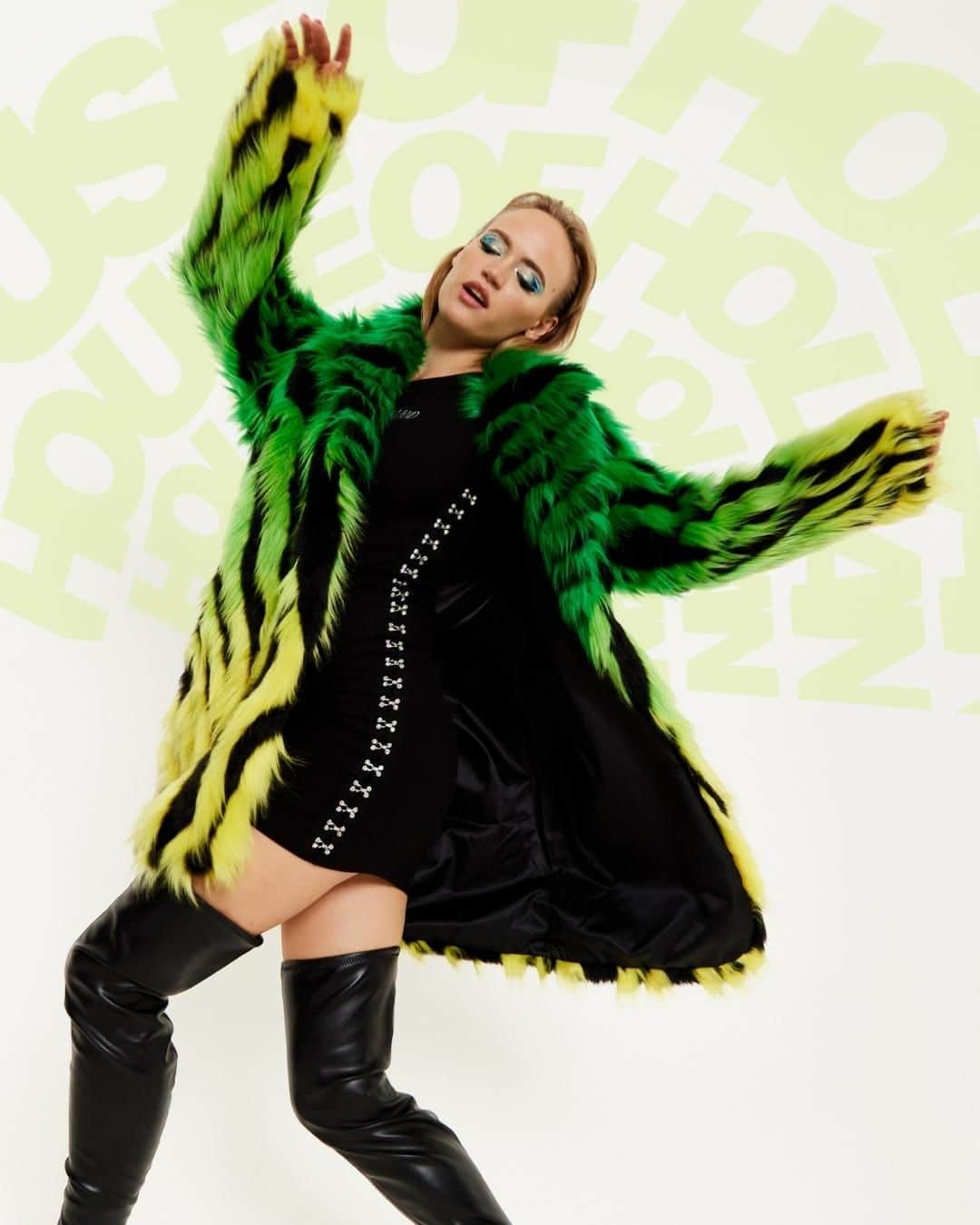 ハウスオブホランドのインスタグラム：「Make every street your runway with the boldest Zebra fur coat in town. 💚  #houseofholland #aw23 #autumnstyle #london #londonfashion #autumnseason #furcoat #coatstyle」