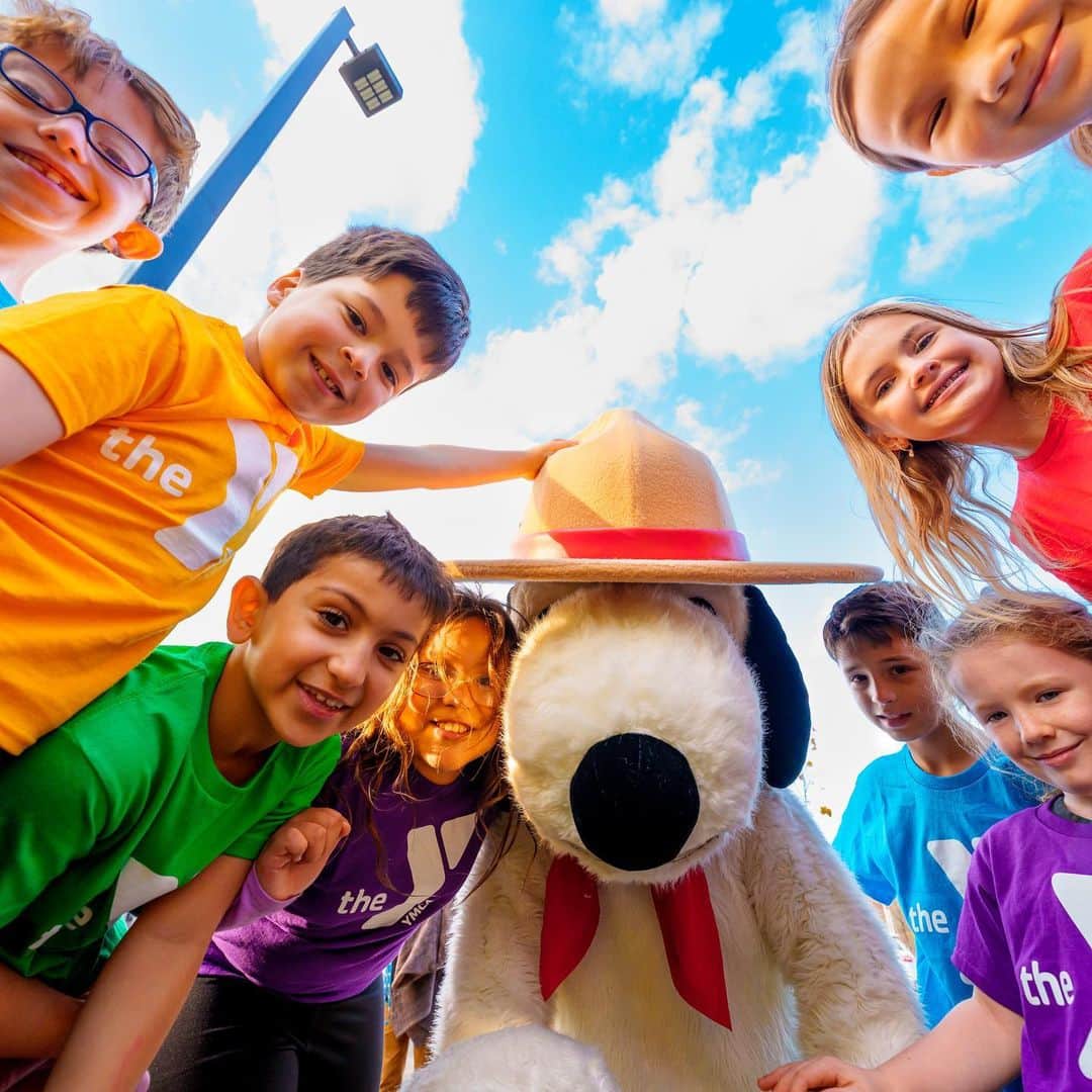 スヌーピーのインスタグラム：「We are so excited to announce the Y and Peanuts are teaming up to bring more transformational summer camp experiences and outdoor adventures to kids across the U.S. and internationally! No better way to celebrate the 50th anniversary of the Beagle Scouts! #BeagleScouts50」
