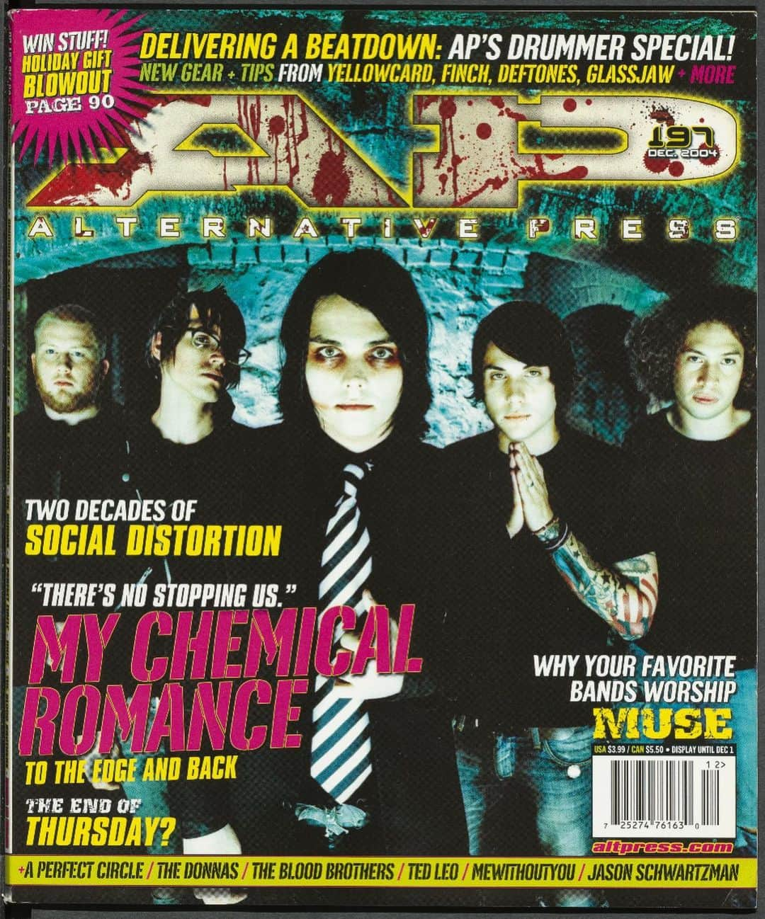 Alternative Pressさんのインスタグラム写真 - (Alternative PressInstagram)「December 2004 🖤@mychemicalromance」11月15日 1時48分 - altpress