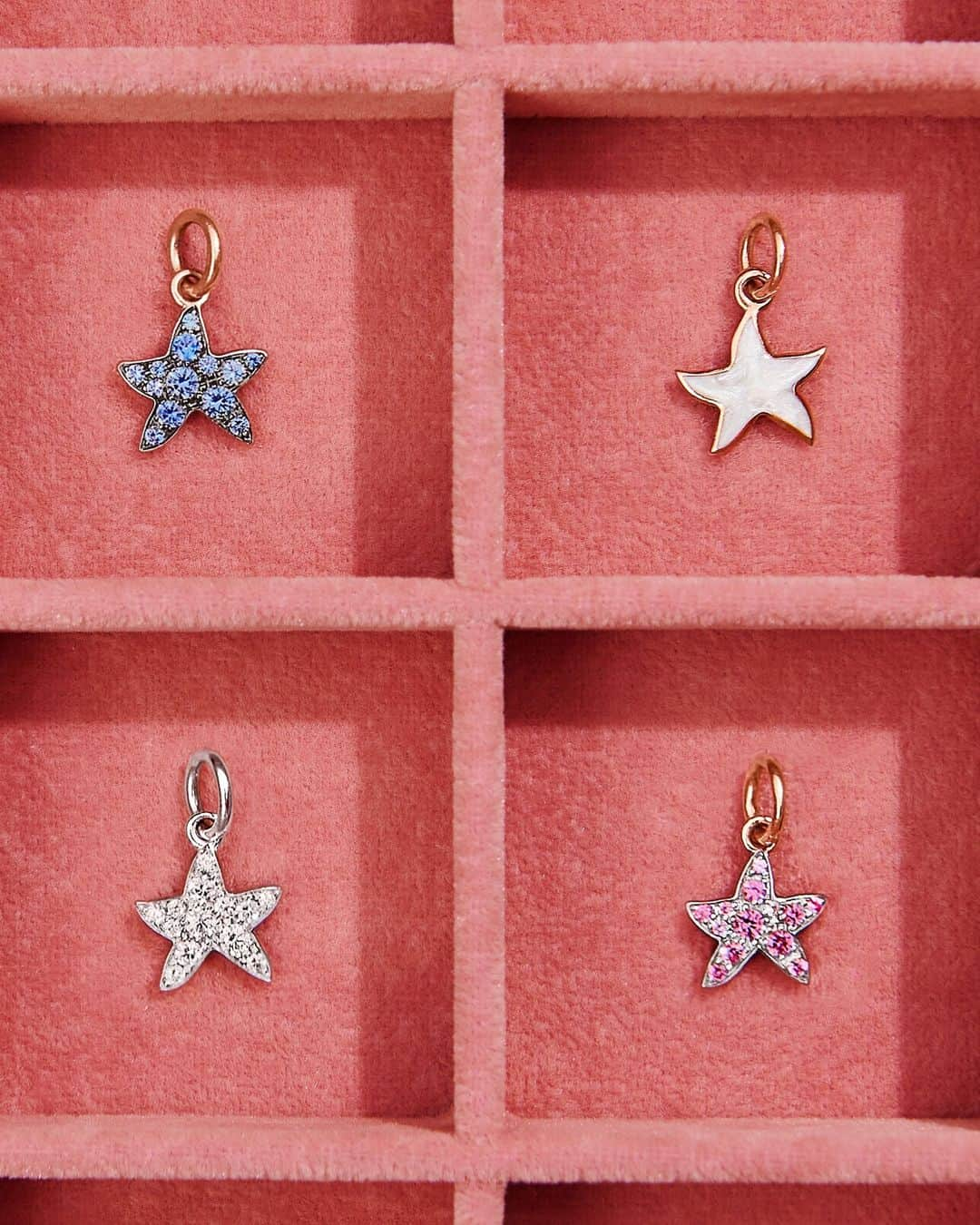 ドドのインスタグラム：「Twinkle, twinkle, DoDo bestsellers! Wish upon a gift by choosing the Stellina color perfect for you. ​⁣ ⁣ #DoDoStellina​⁣ #DoDoJewels」