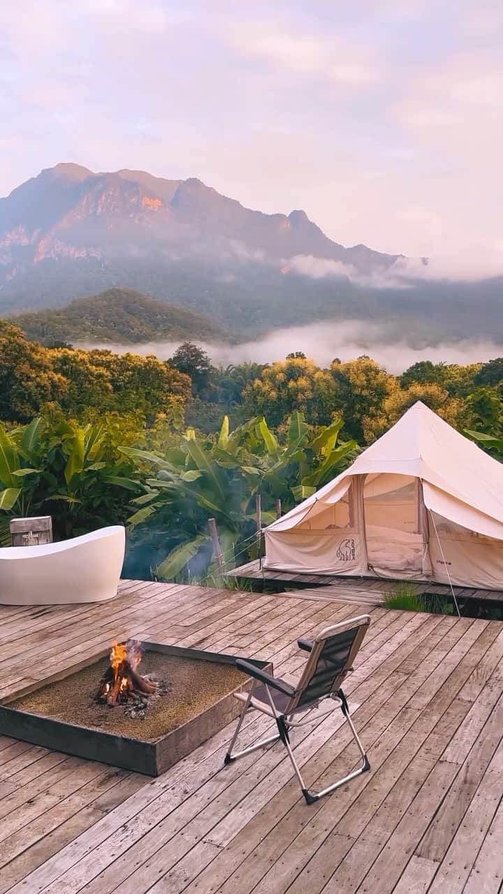 BEAUTIFUL HOTELSのインスタグラム：「@sunny_rung enjoys a slice of glamping paradise! 🏕️ Nestled just an hour’s drive from Chiang Mai, this haven is located amidst the breathtaking Doi Luang mountains in Thailand and is a masterpiece of luxury camping. 🌄 Envision a spacious cozy tent, an outdoor bathtub beneath the starlit sky, an open-air kitchen, and a restroom with a mountain view – the ultimate escape for nature enthusiasts. ✨  Where’s the best place you’ve ever camped? ⛺️   📽 @sunny_rung 📍 @onenueng_chiangdao, Chiang Mai, Thailand 🎶 themindsupply - Harry Styles - Fine Line」