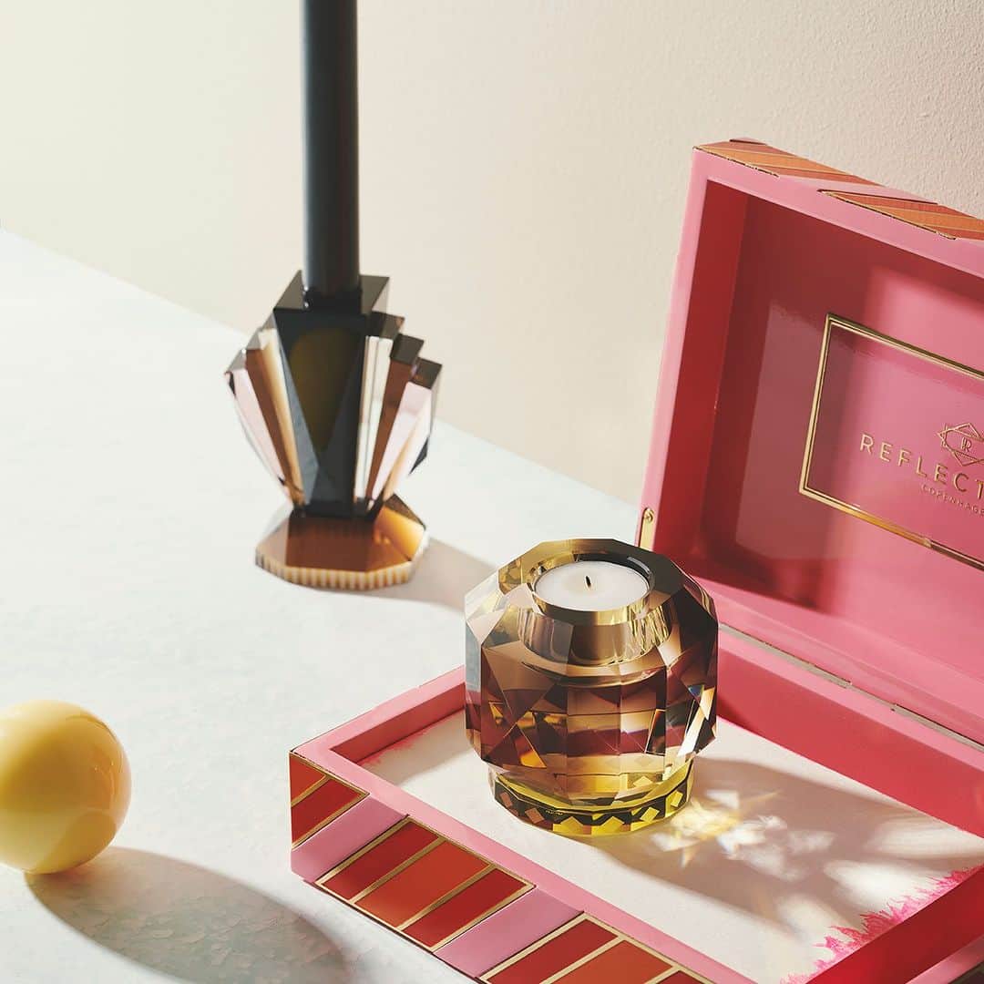 Design Milkのインスタグラム：「If you're thinking of going pink when gifting this holiday season, our Managing Editor @__josephpatrick has you covered! 💖 From classic high balls with subtle pops to perfectly packaged presents dressed in pink, here are 10 items to keep on your radar. \\\ Check them all out at the link in bio 🔗」