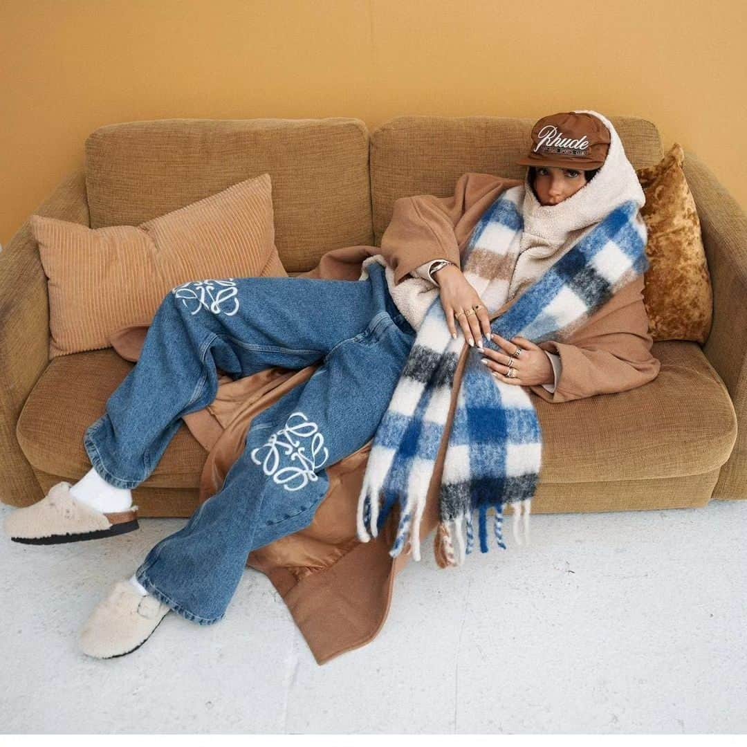 Margarida Corceiroさんのインスタグラム写真 - (Margarida CorceiroInstagram)「#stealthelook Sem ideias para os próximos outfits? Então este post é para si!  Descobrimos o Instagram da @lissyroddyy looks para se inspirar.  #luxwoman #repost @lissyroddyy #outfit #inspo #inspiraçãododia #moda」11月15日 2時31分 - luxwoman_pt