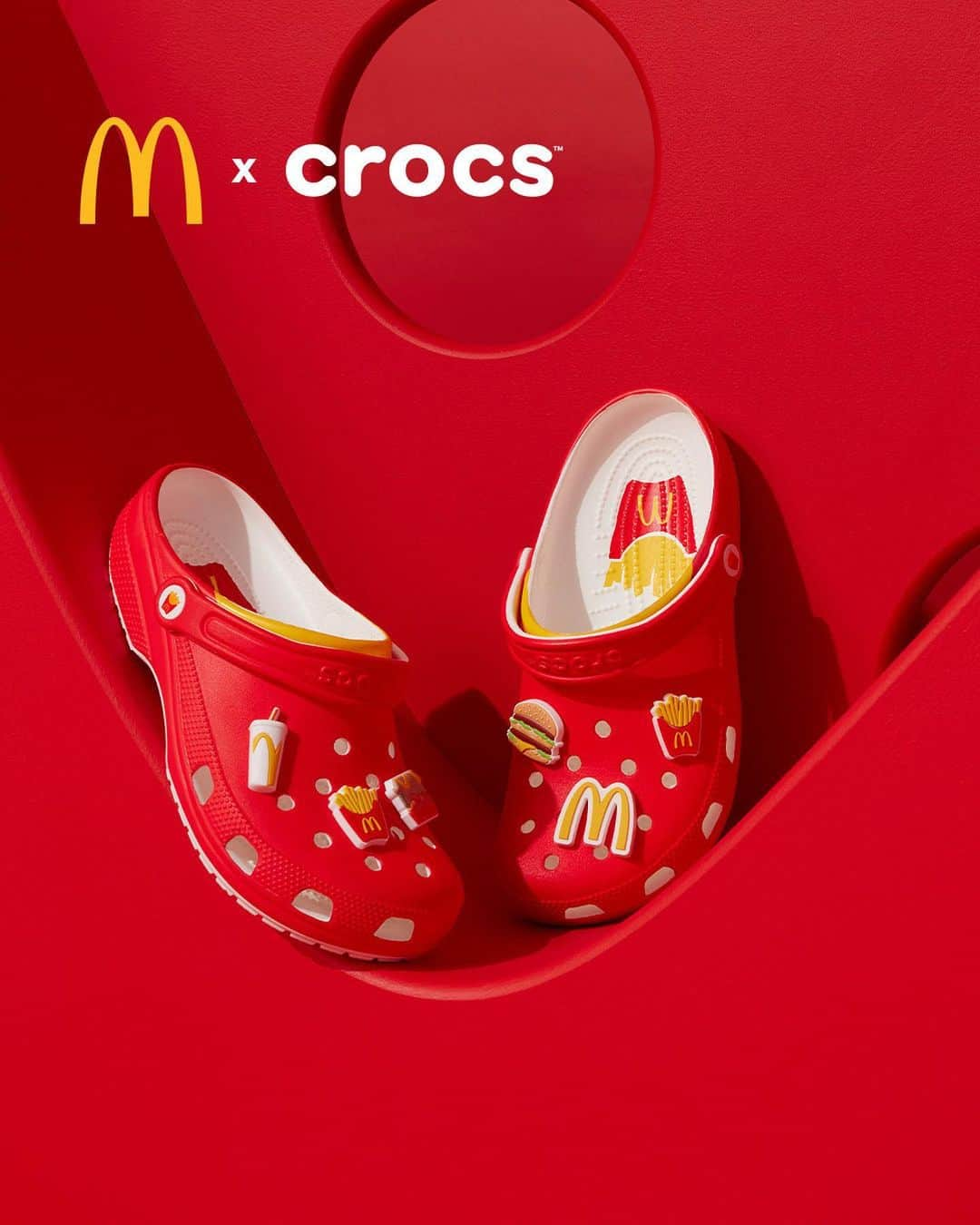 マクドナルドのインスタグラム：「if u want them u better activate sport mode rn. mcdonald’s x @crocs link in bio」