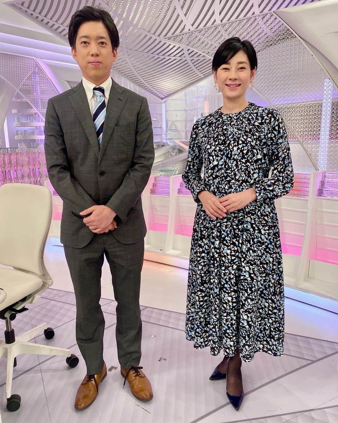 フジテレビ「Live News days」さんのインスタグラム写真 - (フジテレビ「Live News days」Instagram)「きょうは、全国的に晴れるところが多く寒さも和らぎますが、関東は12月上旬並みの寒さになりそうです。  所々でにわか雨もありそうなので、折りたたみ傘を持ってお出かけください。  島田アナ BL&SK：#theoryluxe @theory_luxe_official ピアス：#lasoeur @lasoeur_jewel  #島田彩夏 #立本信吾 #安宅晃樹 #竹内友佳 #アナウンサー #フジテレビ #ライブニュースデイズ #livenewsdays #ファッション #コーディネート」11月15日 14時01分 - live_news_days