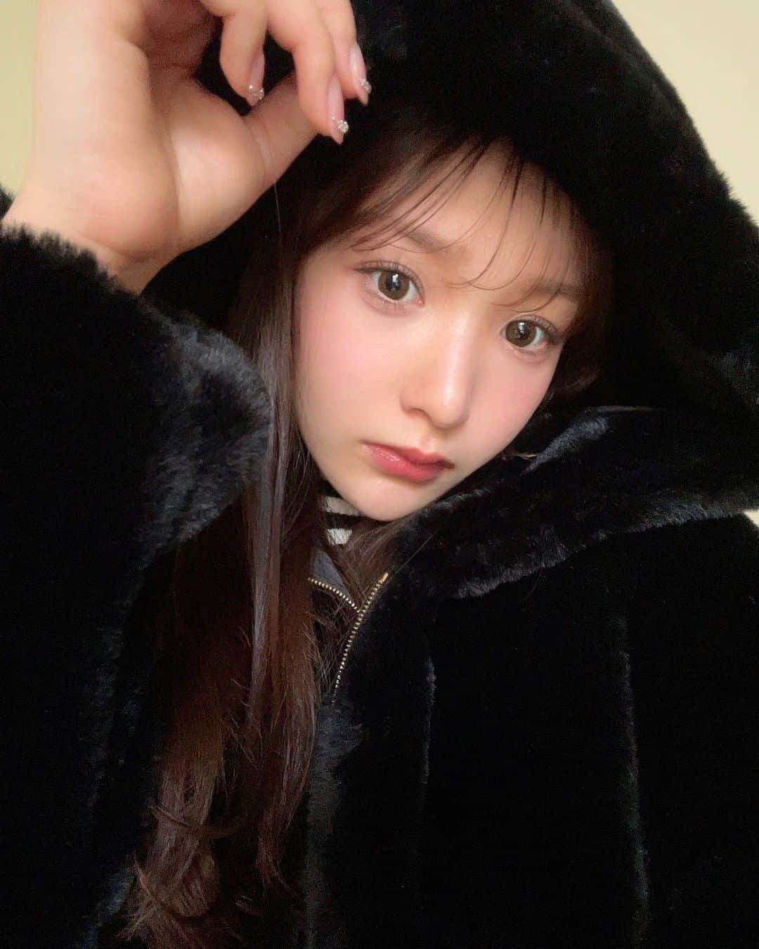 藤園麗のインスタグラム：「一気に冷え込んで冬本番...⛄️💫 みんなはもうイルミネーション見たかな？✨」