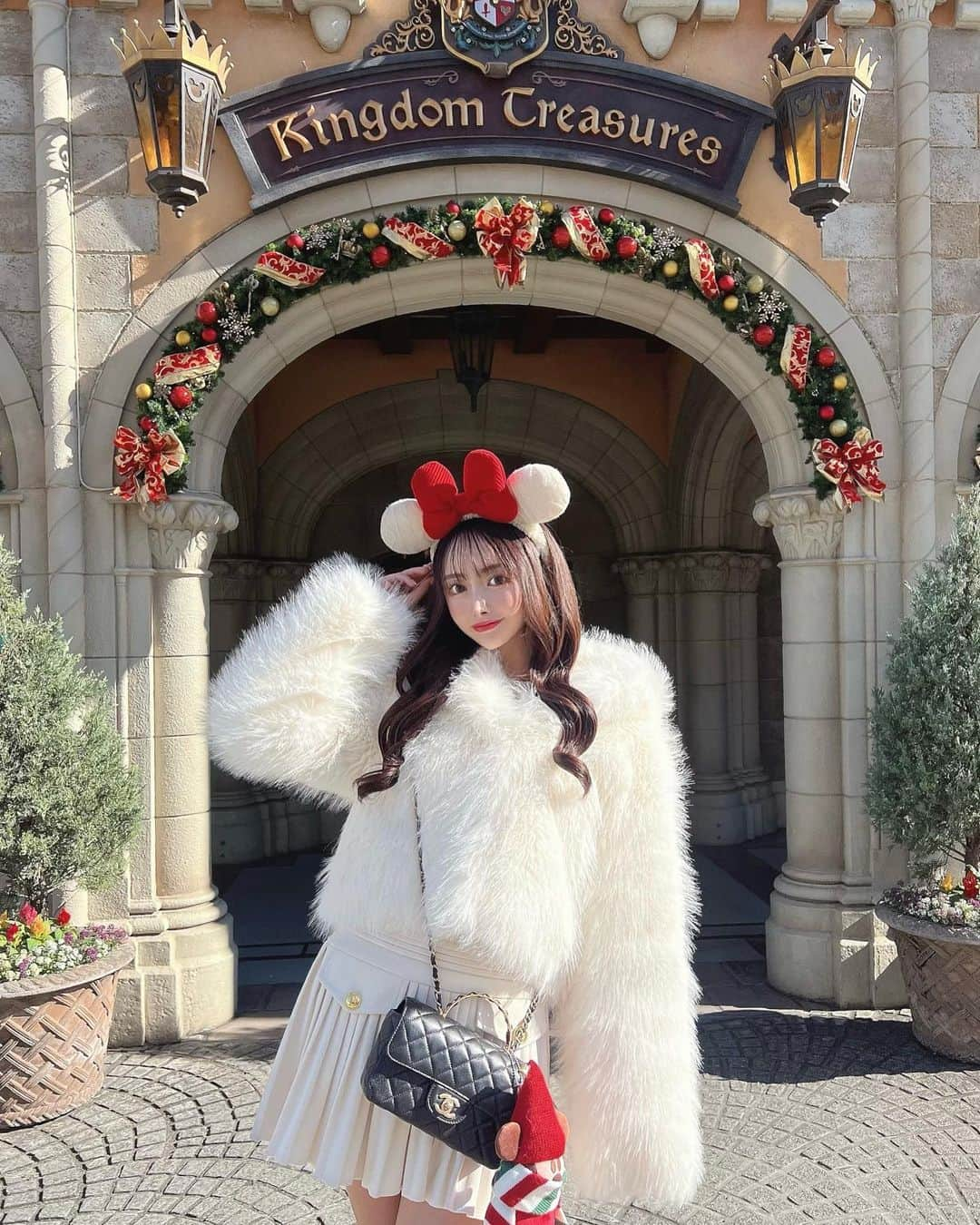 SHIHOのインスタグラム：「. . Christmas disney🎄❄️💞🐭 . .」