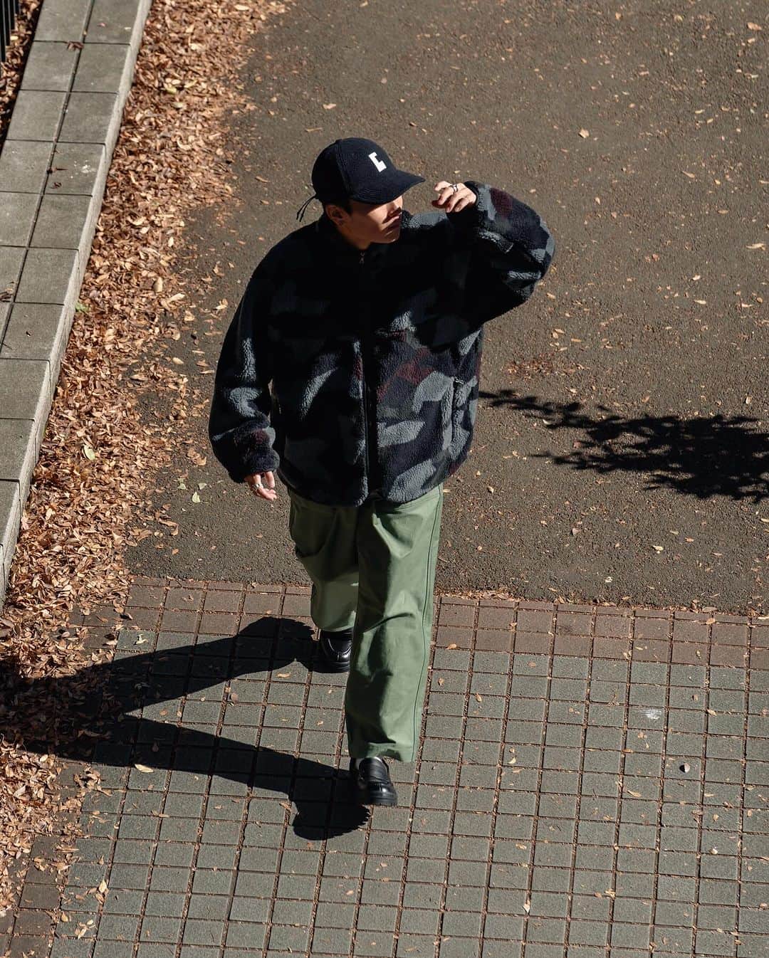 Ryoのインスタグラム：「ㅤㅤㅤㅤㅤㅤㅤㅤㅤㅤㅤㅤㅤㅤㅤㅤㅤㅤㅤㅤㅤㅤㅤㅤWinter outfit idea💡 blouson : @blurhms_rootstock  pants : @blurhms_rootstock  shoes : @henderscheme  cap : @the_clesste  ㅤㅤㅤㅤㅤㅤㅤㅤㅤㅤㅤㅤㅤ #clesste #blurhms #blurhmsrootstock」