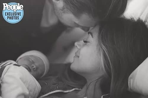People Magazineのインスタグラム：「Jana Kramer is officially a mom of three! 🍼 The podcast host and her fiancé Allan Russell have welcomed their first baby together, a rep for the couple confirms to PEOPLE. Tap the link in bio for more on their baby boy. | 📷: Brooke Kelly Photography」