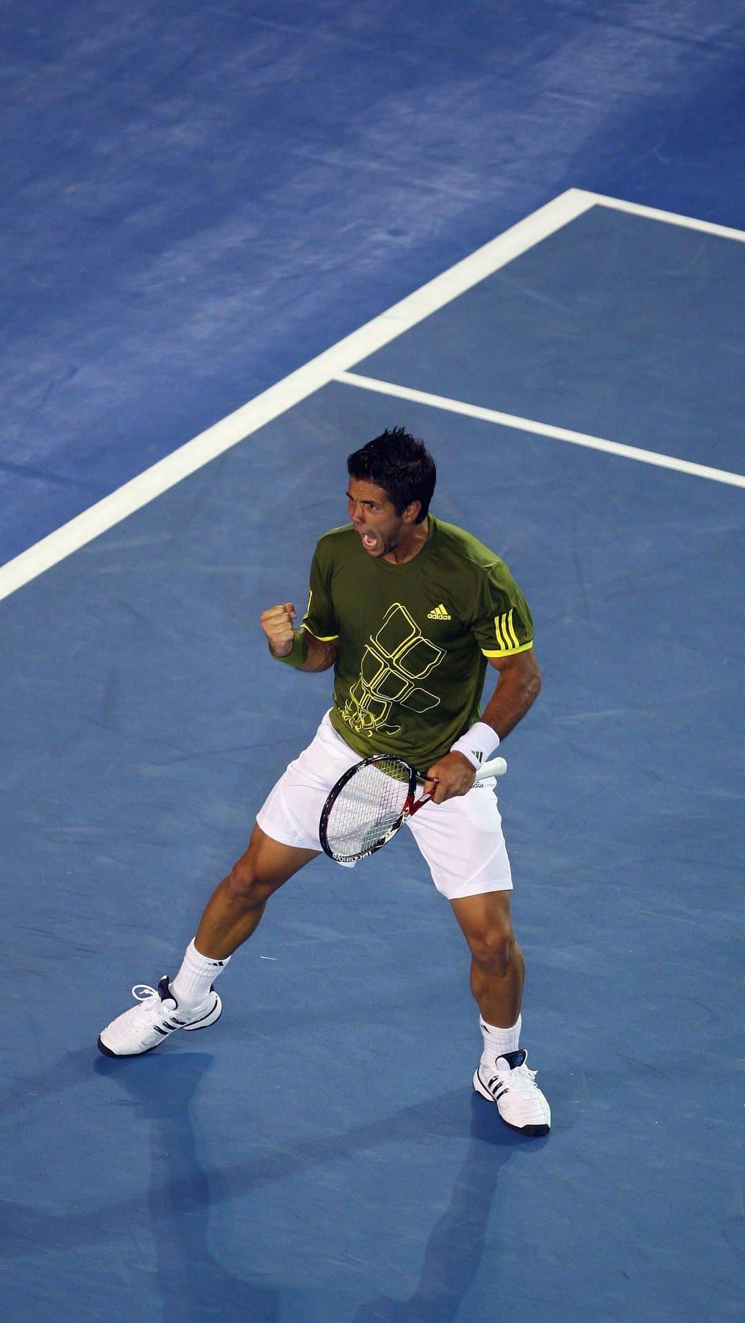 フェルナンド・ベルダスコのインスタグラム：「Everything about THIS semifinal hit different 💪 🇪🇸 😲  @ferverdasco turns 40 today. Vamos!」