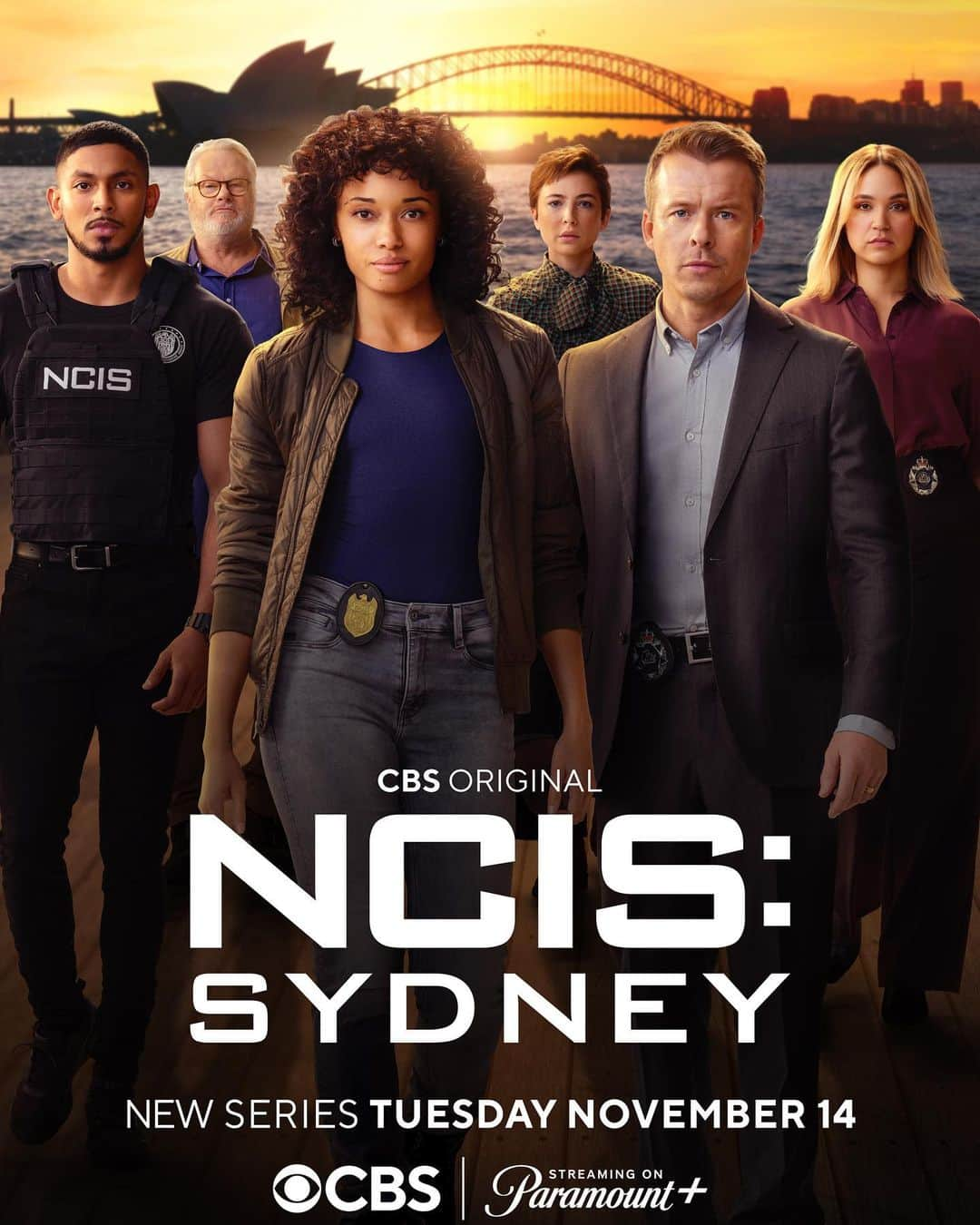 トッド・ラサンスのインスタグラム：「TONIGHT 🚀 USA Series Premiere 🚨🇺🇸🚨 NCIS: Sydney lands on @cbstv at 8/7c then available on @paramountplus  This has been one of the greatest opportunities of my life. We hope you jump on this ride with us. So proud to be representing our home soil 🇦🇺  #ncissydney #ncis   🇨🇦 catch it on Global TV 8pm 🇦🇺 🇬🇧 @paramountplusau @paramountplusuk」