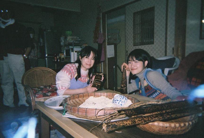 上大迫祐希さんのインスタグラム写真 - (上大迫祐希Instagram)「映画『青すぎる、青』 今週までの上映となる映画館がいくつかあります。  11/16(木)まで キノシネマ天神　福岡  11/17(金)まで 新宿K's cinema  東京 シアターセブン  大阪  ご都合よろしければ、 ぜひ映画館でご覧いただけると嬉しいです！  写真は希良役の原愛音ちゃんが撮影期間に撮ってくれたもの📸 @aine_hara_0808   #映画 #青すぎる青 #鹿児島 #フィルムカメラ #オフショット」11月15日 8時36分 - y_kamioosako