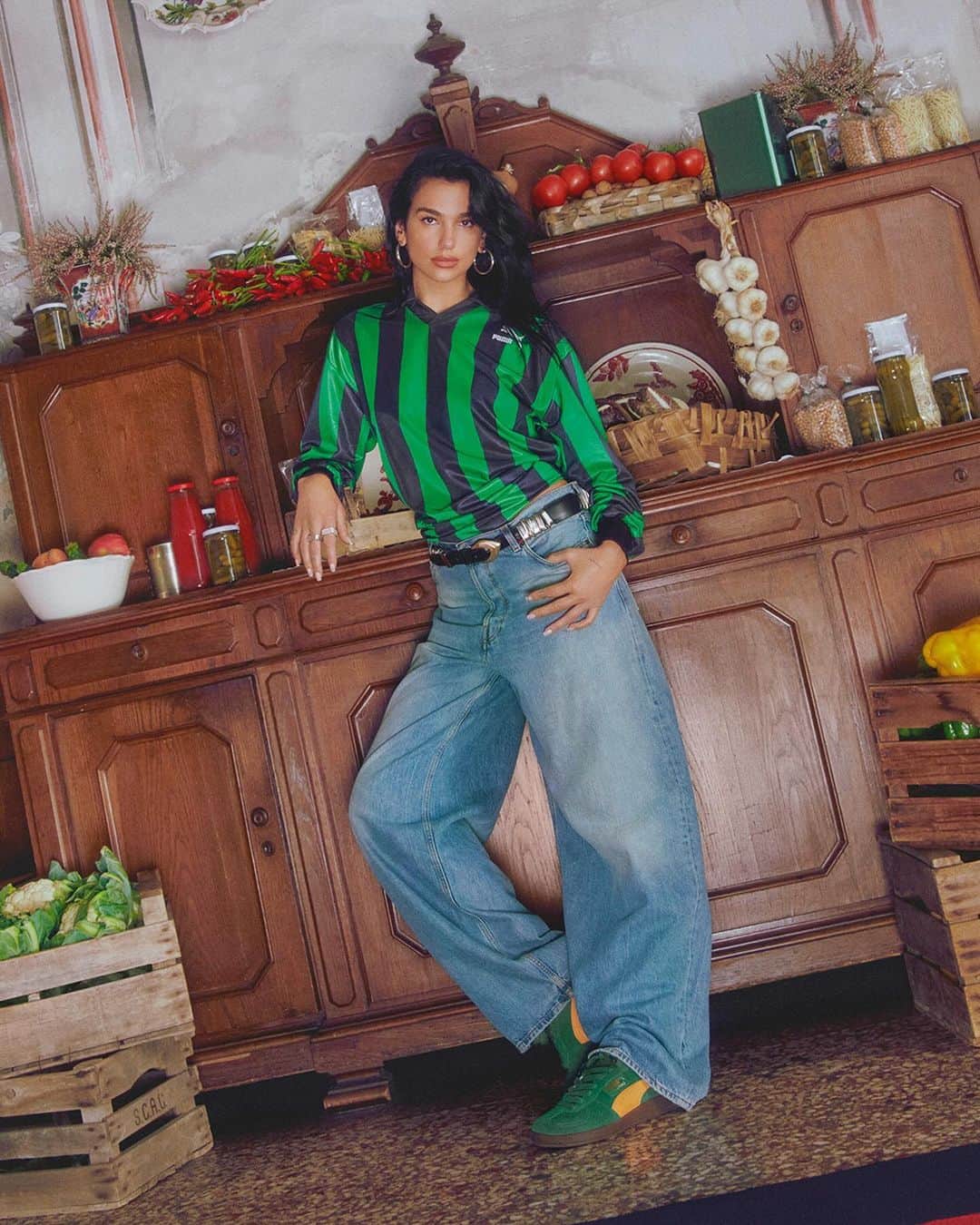 プーマのインスタグラム：「In my #PUMAPalermo 🍅🥬🧄」