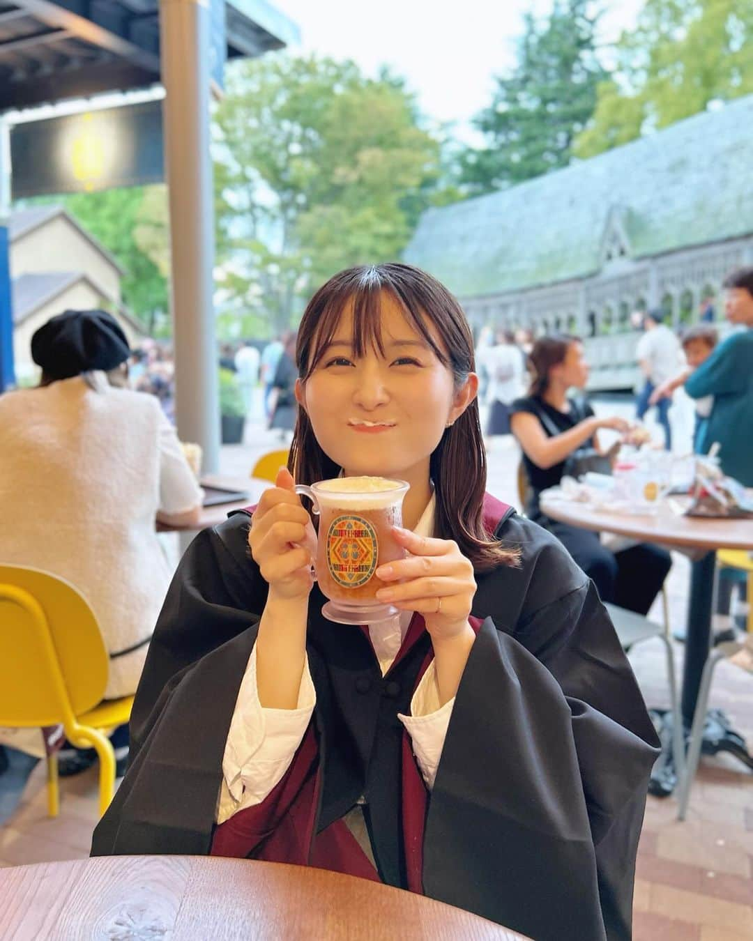 佐藤佳奈さんのインスタグラム写真 - (佐藤佳奈Instagram)「念願の🥺  14:30ツアー開始では時間が足りなかったのでなるべく早い時間に行かれることをおすすめします！！  ネクタイが売り切れていてローブだけになってしまったのが少し悲しいのでいつか絶対買う💪  ホグワーツ入学したい😫(何度でも言う)  #ハリーポッタースタジオツアー  #スタジオツアー東京  #ハリーポッター #ホグワーツ #グリフィンドール」11月15日 9時52分 - kana_sato_sakana