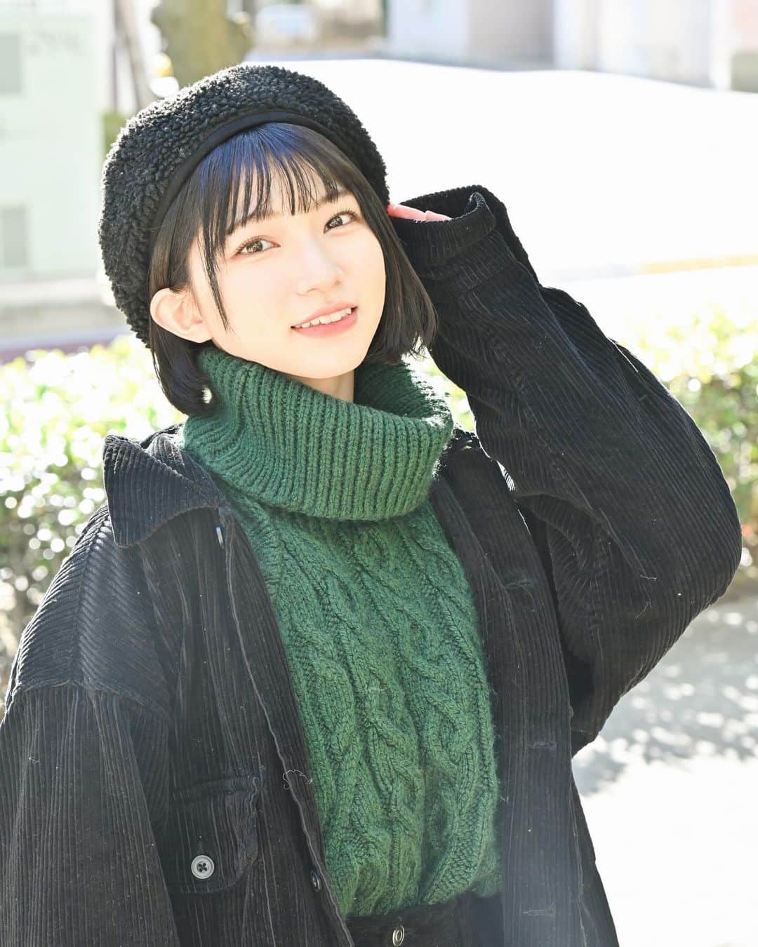 横道侑里のインスタグラム：「寒いけど今日もがんばろーうー！#昨年の写真」