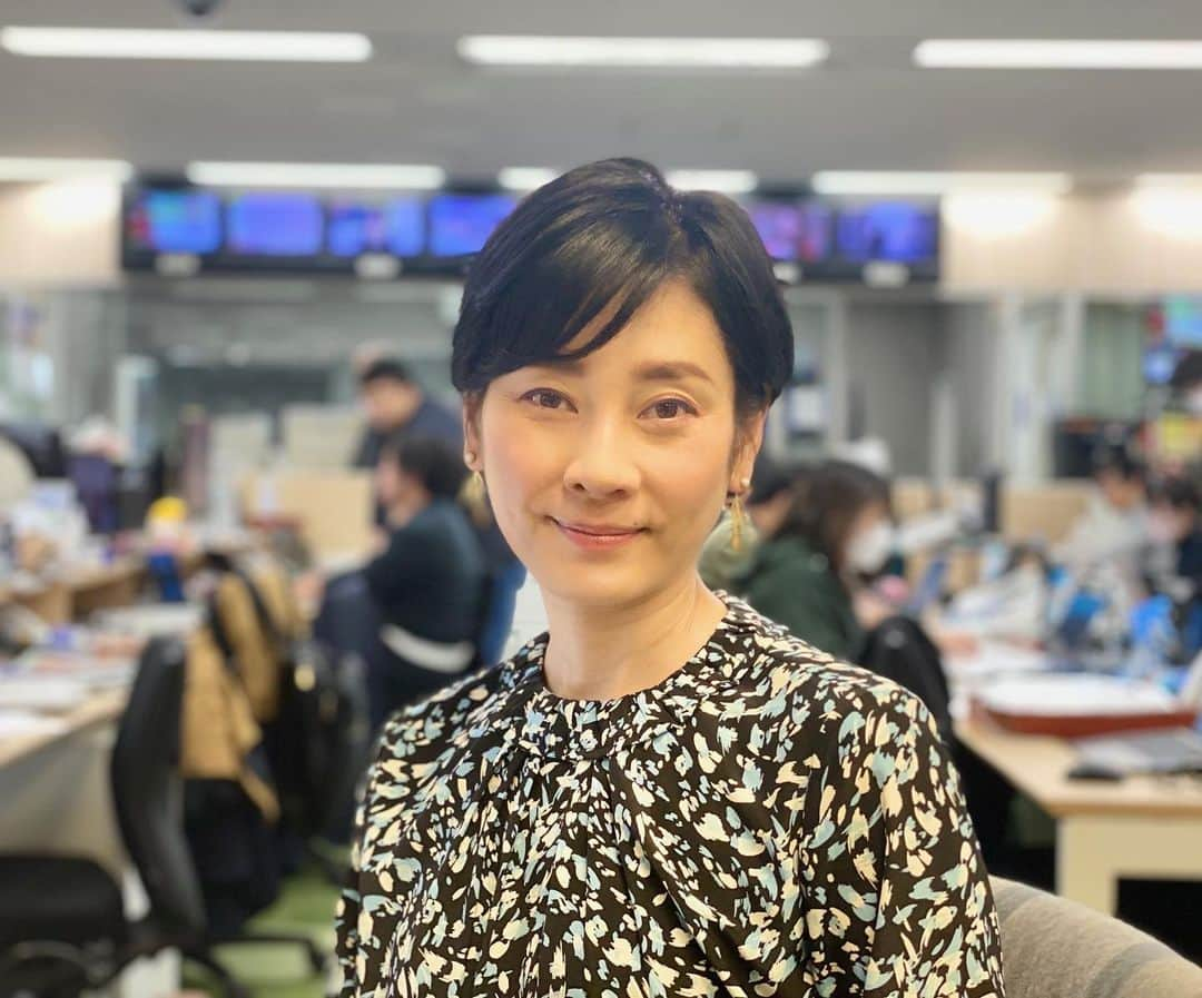 フジテレビ「Live News days」さんのインスタグラム写真 - (フジテレビ「Live News days」Instagram)「Live News daysが始まります！ 午前11時30分からの放送をぜひご覧ください。  ▽#米中首脳会談 へ #習近平 氏 #笑顔 でアメリカ入り ▽#大谷翔平 #エンゼルス からの #提示拒否 で #争奪戦 本格スタート ▽#横田めぐみさん #拉致 から46年 #岸田首相 「大変申し訳ない」 ▽#ブラックフライデー きょうから #イトーヨーカドー で開催  #FNNプライムオンライン #新型コロナウイルス #デイズ子どもを守ろう #島田彩夏 #立本信吾 #竹内友佳 #安宅晃樹 #アナウンサー #フジテレビ #ライブニュースデイズ #livenewsdays」11月15日 11時27分 - live_news_days