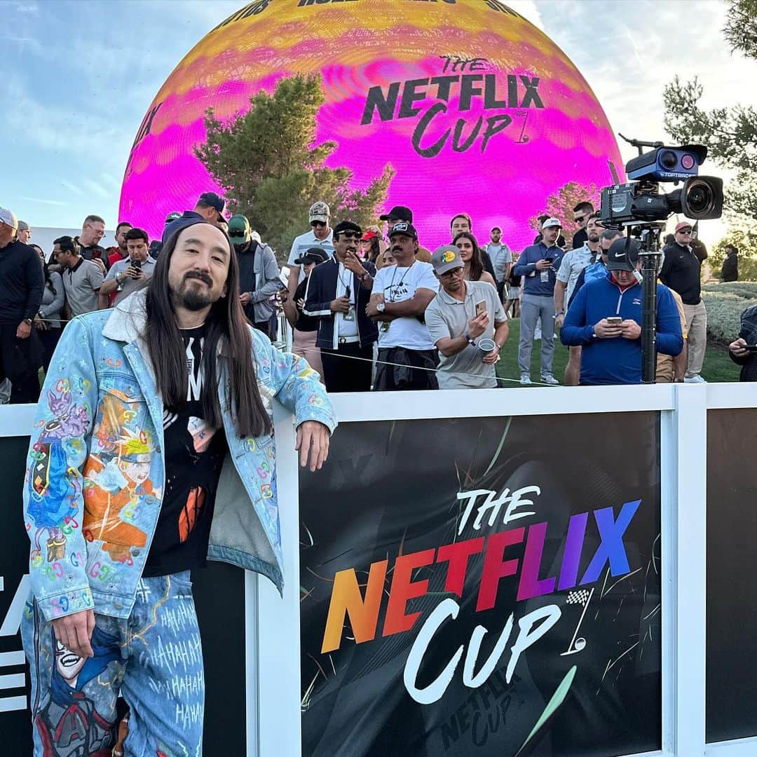 のインスタグラム：「⛳️ 🏌🏻‍♂️ Netflix Cup  1. I’m level 1 golfer but I’m highly competitive. One day I’ll compete in a tournament. That’s my goal. I’ll get there. I have more time in the winters but I’ll get there. My statement to the world. It’s being at events like this that gets me motivated. Just u wait.  2. The crew!!! F1 drivers and pro golfers compete together in this cup cameo funny ass comedian legend pro baller and a random dj  3. Legend @beastmode  4. Have u seen his press conference so iconic. This guy legend.  5. The man Ted  6. The best!!! @collin_morikawa gonna train me! We gonna represent 🇯🇵 he’s the best!  7.  F1 interview but we talked golf 8.  I’m getting too comfortable on the course.  9.  This was epic to watch so close  10. First time glad we caught the moment」
