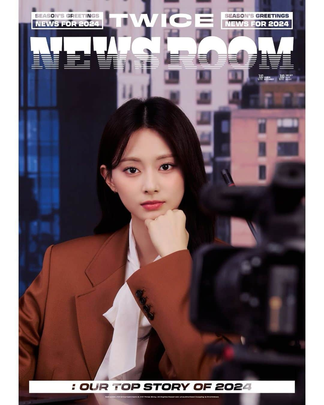 TWICEさんのインスタグラム写真 - (TWICEInstagram)「TWICE SEASON’S GREETINGS 2024 TWICE NEWS ROOM : Our Top Story of 2024🎥  #TZUYU #쯔위  PRE-ORDER│2023.11.07 TUE - 2023.11.15 WED (KST)  #TWICE #트와이스 #TWICE_NEWS_ROOM #2024SEASONSGREETINGS」11月15日 12時01分 - twicetagram