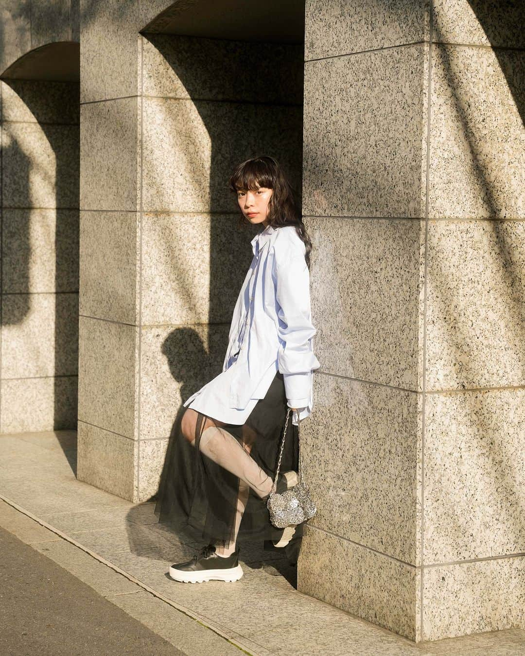 sorel_jpのインスタグラム：「SOREL STYLE SNAP  #sorelstylejp   ・  おにょ @___nyoz  STYLE 01 #NL5045 ONA 503 EVERYDAY LOW  ・  STYLE 02 #NL5009 CARIBOU CLOG  ・  STYLE 03 #NL5065 KINETIC BREAKTHRU CITY LACE  ・  普段の靴のサイズ：22.5cm  選んだSORELのサイズ：22.5cm   📸 @josiah.__.toshi  #sorel #ソレル #ソレル公式 #スニーカー #クロッグ @columbiashop_jp  #スニーカーコーデ  #大人カジュアル #カジュアルコーデ #秋冬コーデ #今日の服 #ootd」