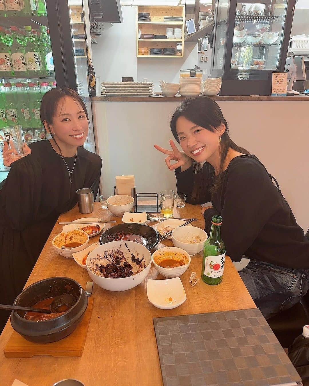 Miho Tanakaさんのインスタグラム写真 - (Miho TanakaInstagram)「おかよとデート🤝 @110mikiko_98   2回目とは思えないほど昼飲み弾丸トークで 気付いたら帰らなあかん時間やった🥹  あいのりのスタッフさんで制作された令和の恋愛バラエティがあいの里✨  こうやって不思議なご縁で仲良くなれて嬉しいよー✧  しかも同い年‪.ᐟ.ᐟ  40代は始まったばかり。 恋もプライベートも仕事も全部楽しもうね✨  昼飲みしたのは天神橋筋六丁目駅13番出口出て1秒のタンバム365🇰🇷 @tanbam365   イイダコ炒めほんま最高😭 期間限定のカムジャタンも美味しかったしまた行こうっと🏃‍♀️🏃‍♂️  ps 1枚目の写真がほぼ食べた後なのがツライw   #あいの里 #あいのり #おかよ #タンバム365 #天六グルメ #天満グルメ #🇰🇷」11月15日 12時06分 - mie__blogger