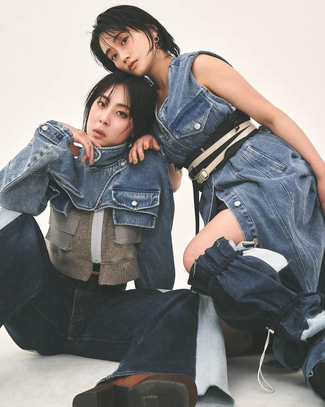山内優花のインスタグラム：「🩶🩶🩶 with @laco_eow  photo　@shihoserii  styling　@ne_708  hair&make @sarinakanaoka」