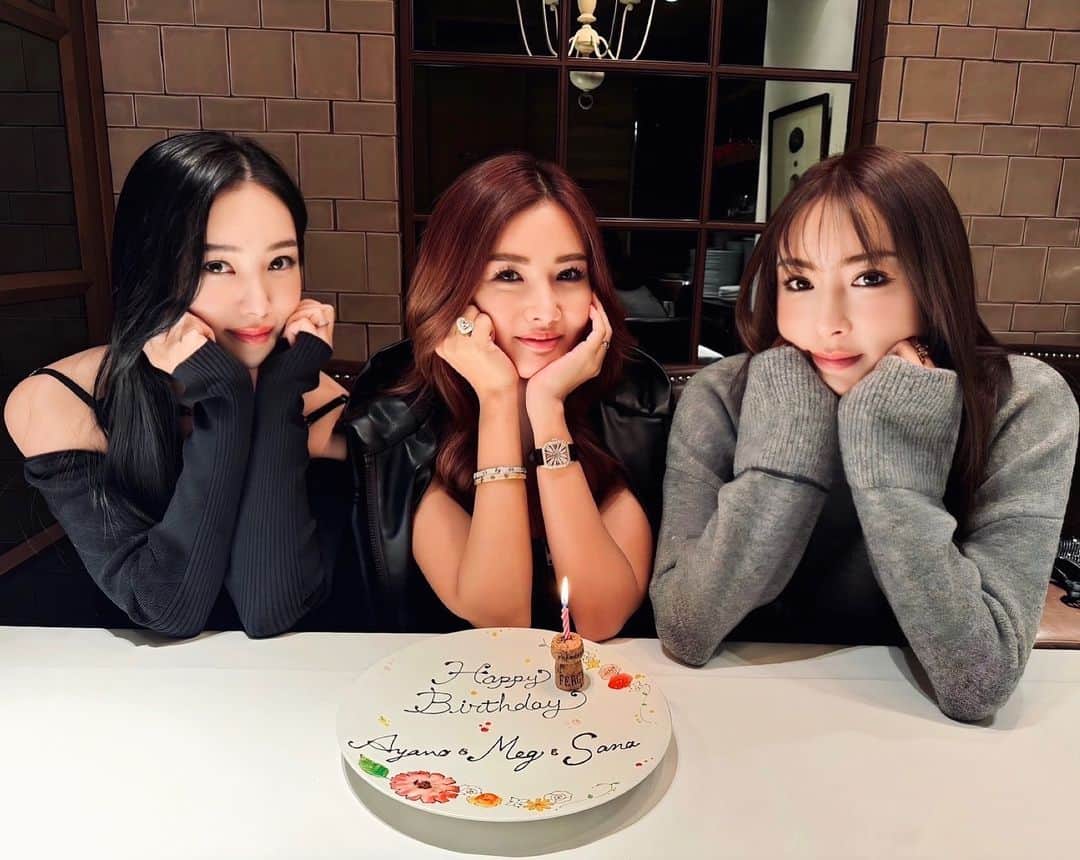 GENKINGのインスタグラム：「Happy birthday to us🎂💖 みんな誕生日近いから、誕生日ランチしたよ✨ 久々集まれて楽しかった🥰」