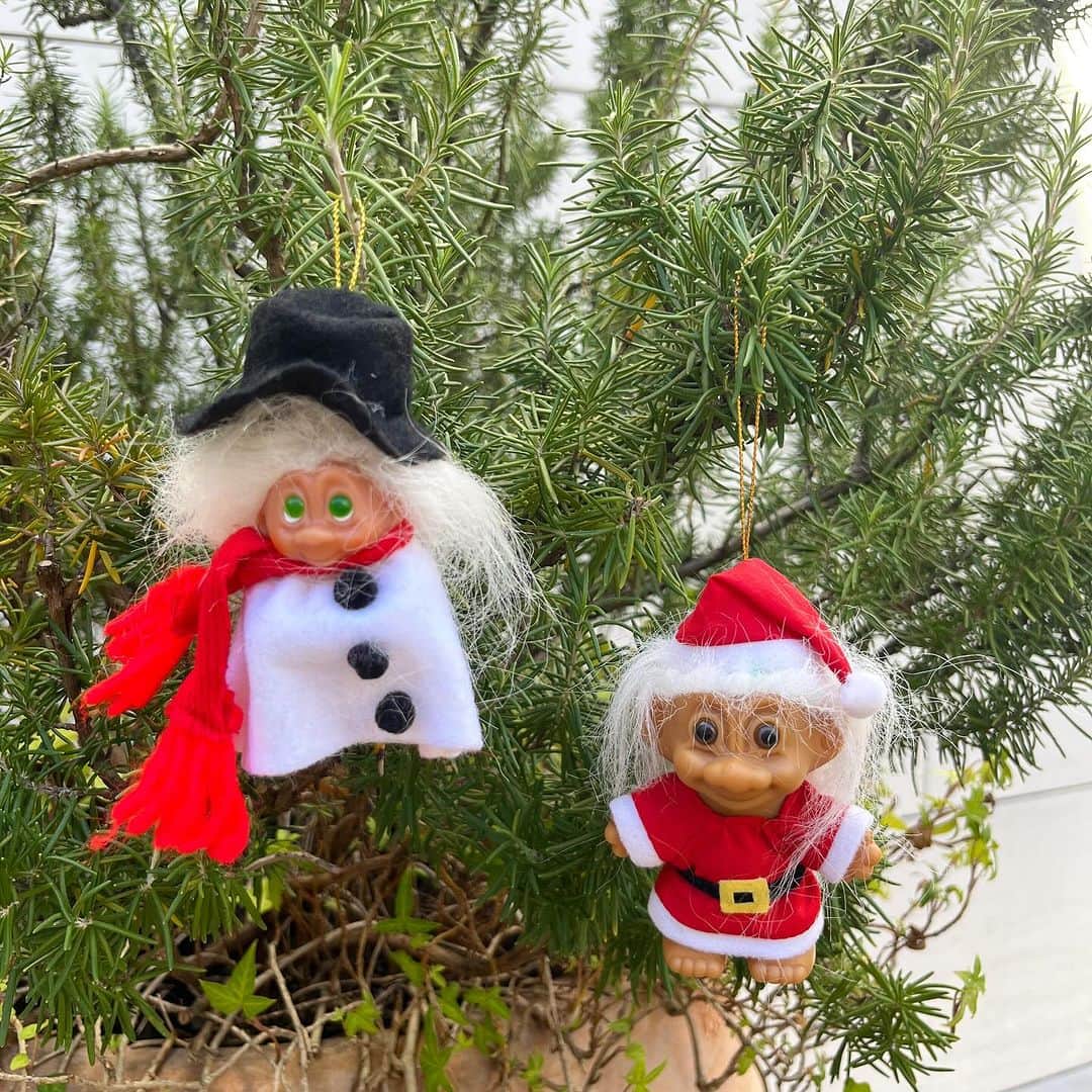 おもちゃやSPIRALのインスタグラム：「Vintage Trolls  Christmas Ornamnt🎅🏻🎄  サイズ感かわいいトロールのオーナメントです✨」