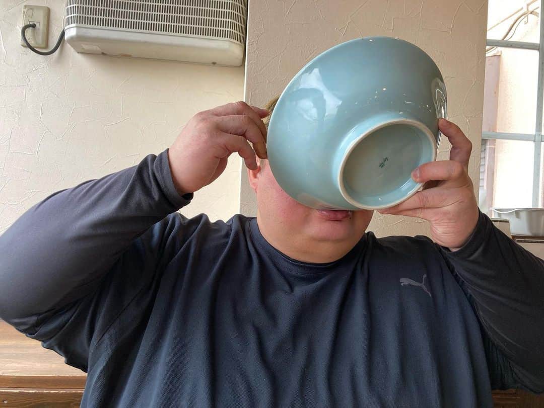 浜亮太さんのインスタグラム写真 - (浜亮太Instagram)「試合前に念願の前橋【平田の哲二郎】にて最高の御通し！  全部マシマシ 脂肪もマシマシ  ダイエット失敗‼️  いざ！ 後楽園ホールへ‼️  #浜亮太  #前橋  #平田の哲二郎 #ダイエット失敗」11月15日 12時41分 - hama.2964