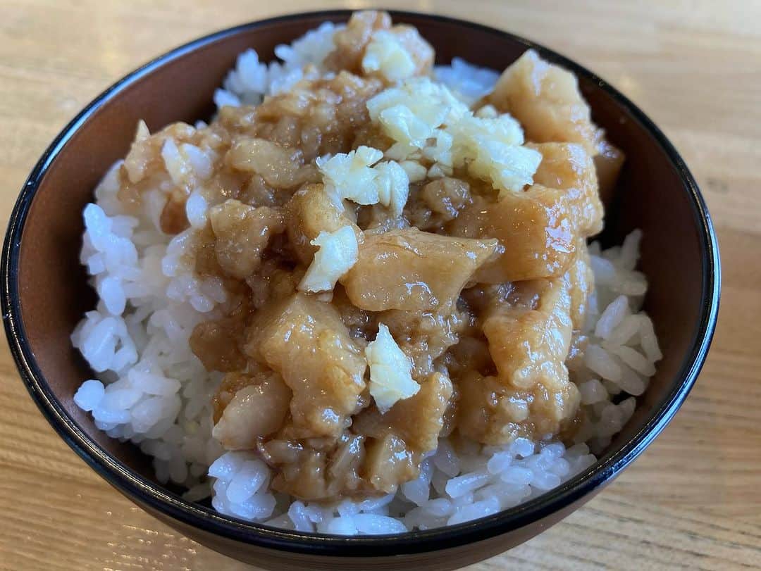浜亮太さんのインスタグラム写真 - (浜亮太Instagram)「試合前に念願の前橋【平田の哲二郎】にて最高の御通し！  全部マシマシ 脂肪もマシマシ  ダイエット失敗‼️  いざ！ 後楽園ホールへ‼️  #浜亮太  #前橋  #平田の哲二郎 #ダイエット失敗」11月15日 12時41分 - hama.2964