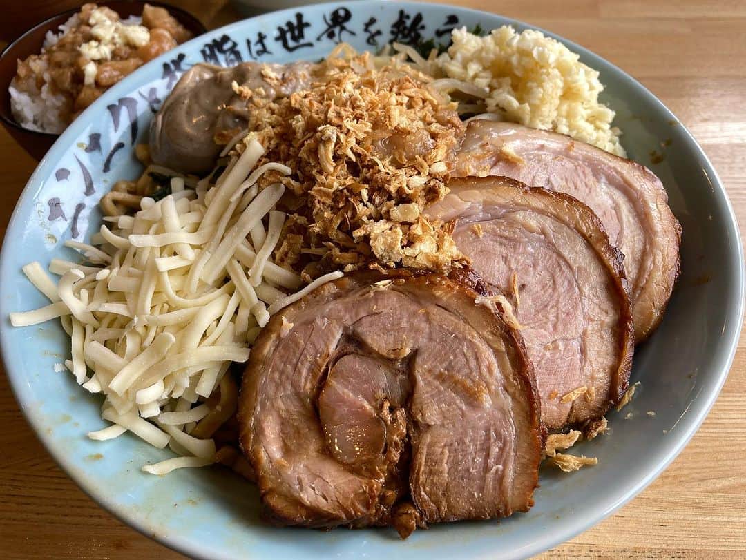 浜亮太さんのインスタグラム写真 - (浜亮太Instagram)「試合前に念願の前橋【平田の哲二郎】にて最高の御通し！  全部マシマシ 脂肪もマシマシ  ダイエット失敗‼️  いざ！ 後楽園ホールへ‼️  #浜亮太  #前橋  #平田の哲二郎 #ダイエット失敗」11月15日 12時41分 - hama.2964
