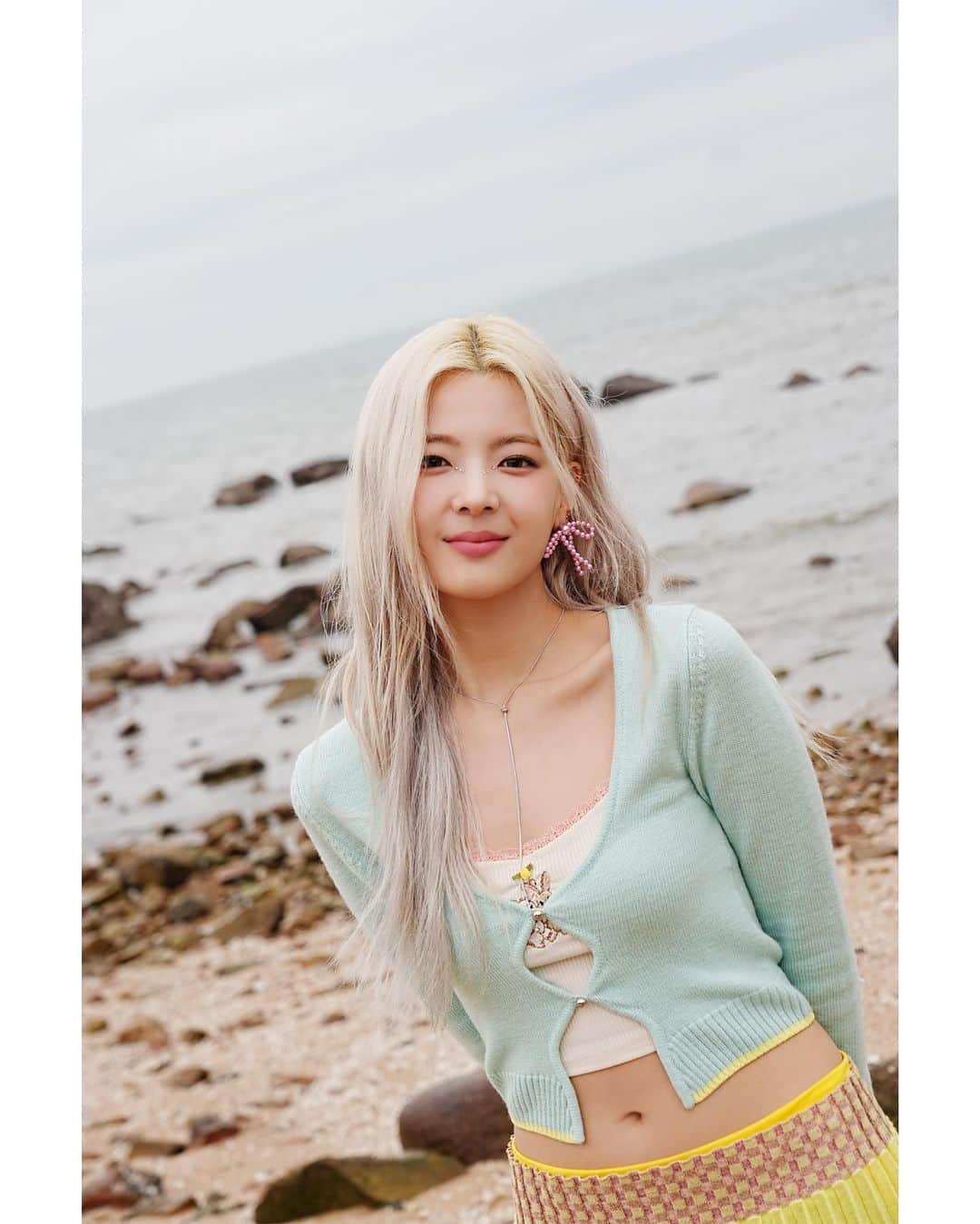 ITZYのインスタグラム：「. ITZY JAPAN 1st Album『RINGO』 Out Now  「Sugar-holic」Behind Photo📸 #LIA  #ITZY #RINGO #ITZY_RINGO #Sugarholic」