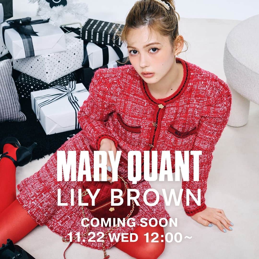 MARY QUANT officialのインスタグラム：「- LILY BROWN×MARY QUANT 本日より商品一覧ページ公開！ - LILY BROWNとMARY QUANTの コラボレーション第4弾！ クラシカルなツイードニットアップやブラウスから ギフトにもぴったりなアクセや小物 今回初登場となるランジェリーなど ホリデーシーズンに気分高まるラインアップ - 【LILY BROWN×MARY QUANT コレクションの販売について】 全国発売日：11月30日(木)  取扱店舗： ・LILY BROWN全国直営店 ・オフィシャルオンラインストア ・MASH STORE（公式アプリ） 　※スマートフォンのみ閲覧可能です。 ・USAGI ONLINE ・ZOZOTOWN ・楽天 - 先行予約開始日：11月22日(水)12:00(正午) ・LILY BROWNオフィシャルオンラインストア ・MASH STORE（公式アプリ） 　※スマートフォンのみ閲覧可能です。 ・USAGI ONLINE ・ZOZOTOWN ・楽天 - 商品一覧ページ公開日：11月15日(水)12:00(正午） ・LILY BROWNオフィシャルオンラインストア ・MASH STORE（公式アプリ） 　※スマートフォンのみ閲覧可能です。 ・USAGI ONLINE - 【ルミネエスト新宿店にてリミテッドコンセプトストストアを開催】  11月30日(木)の全国発売開始日より一足早く ルミネエスト新宿店にてリミテッドコンセプトストアを開催いたします - 場所：ルミネエスト新宿　１F インフォメーション横 期間：11月23日(木)～12月1日(金) 営業時間：11：00～21:00（平日） 　　　　　/10:30～21:00（土日祝） - ▼詳しくはこちら https://lily-brw.com/ - ※マリークヮント全国のショップ及び マリークヮントオンラインショップでは お取り扱いがございません - #MARYQUANT #LILYBROWN #LILYBROWNxMARYQUANT - #マリークヮント #リリーブラウン #リリーブラウンxマリークヮント #リリーブラウンxマリークヮントコラボ #コラボ商品 #コラボアイテム」