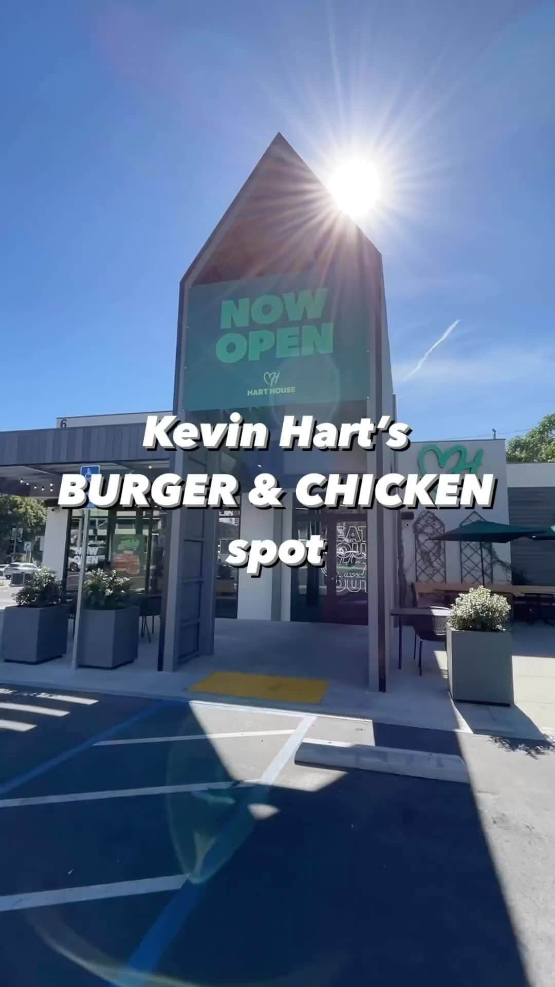 ケビン・ハートのインスタグラム：「I love you @losangeles_eats ….. @myharthouse is picking up some major steam people…. Go check us out …. We are in Hollywood, Westchester, Monrovia and University Park South ….Come Eat Your Hart Out!!!!!」