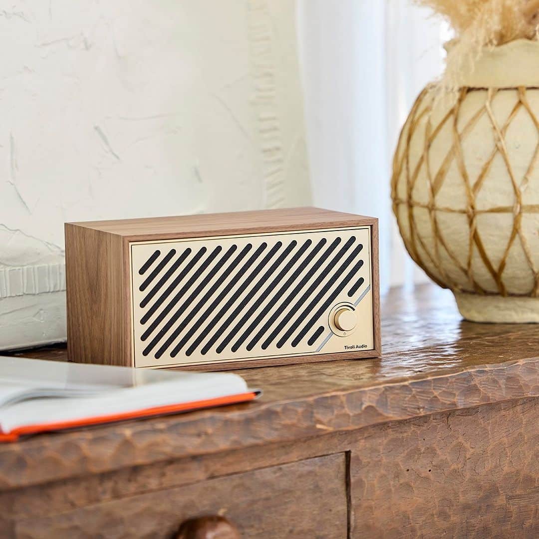 Design Milkのインスタグラム：「The new @tivoliaudio Model Two Digital speaker is a bit of modern nostalgia. 🎶 Its classic wood veneer cabinet + aluminum grill give a nod to the past, while the wireless streaming capabilities bring it firmly into the present. Whether placed vertically or horizontally, this modern-day audio masterpiece will sit pretty wherever you need it. \\\ Check it at the link in bio. 🔗」