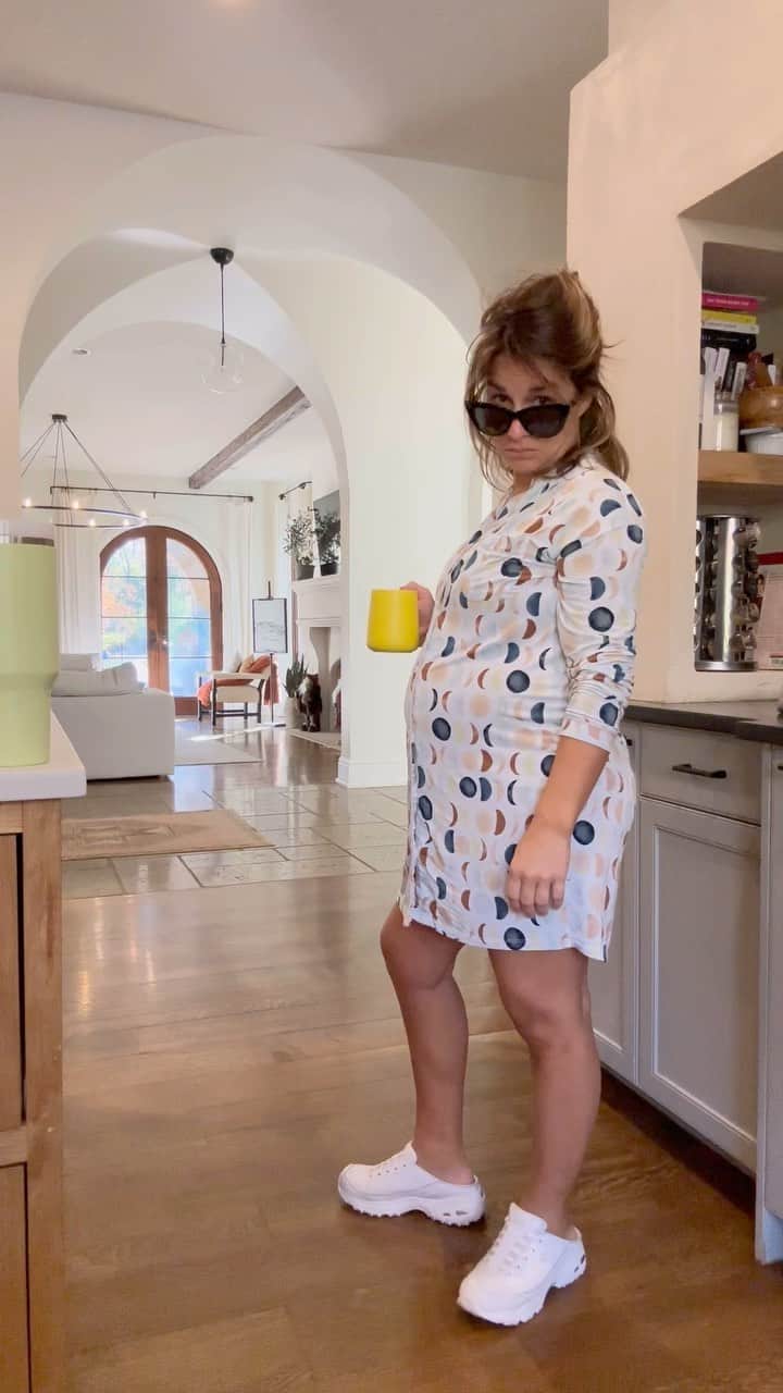 Jessie Jamesのインスタグラム：「Imma try that outfit when I’m not knocked up tho 😂😅 Super cute @alix_earle」