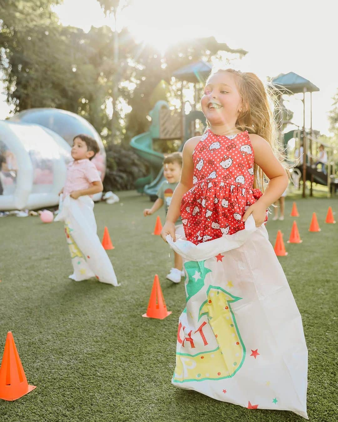 Sascha Barbozaさんのインスタグラム写真 - (Sascha BarbozaInstagram)「Ya tengo las fotos del cumpleaños de Lunita, y me costó tanto escoger solo 10! ☺️ se acabó el maratón de cumpleaños en mi casa, mis tres hijas cumplen seguidito, ahora en diciembre cumplimos Andy y yo y por eso es que siempre salimos a comer sin hacer tanto alboroto porque uno queda agotado de organizar tanta fiesta🤣」11月15日 22時49分 - saschafitness