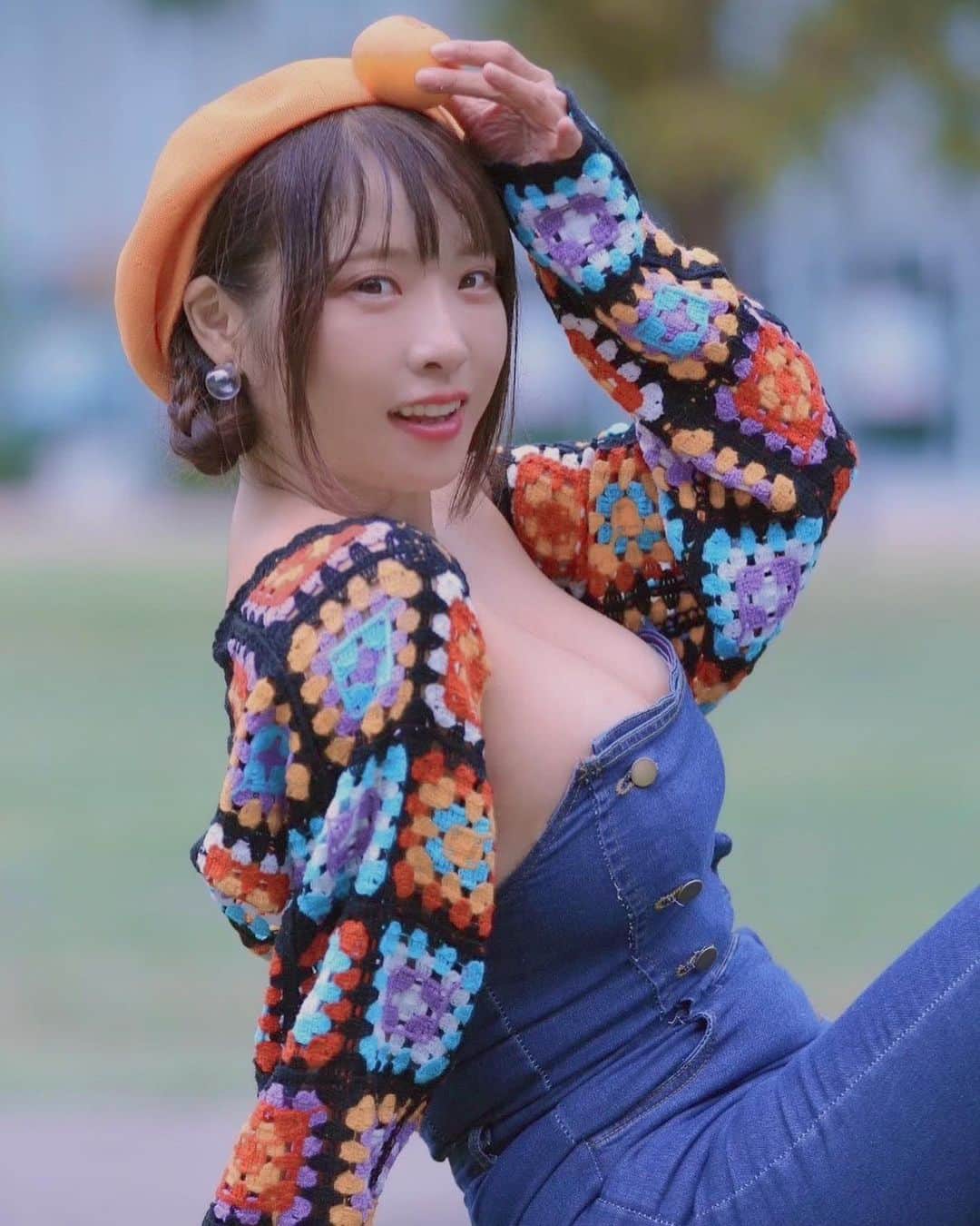 日下部ほたるのインスタグラム：「おひとついかが？🍊  #撮影会 #撮影会モデル #被写体 #被写体モデル #被写体希望 #model #portrait #idol #写真好きな人と繋がりたい #ポートレート好きな人と繋がりたい #カメラマンさんと繋がりたい #カメラマン募集 #写真撮ってる人と繋がりたい #ファインダー越しの私の世界 #ポートレート #写真部 #girl  #角色扮演 #偶像 #东京 #코스프레 #아이돌 #도쿄」