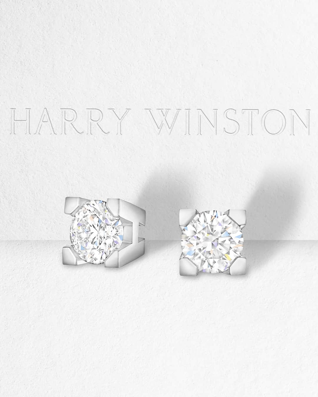 ハリー・ウィンストンのインスタグラム：「The House’s signature “H” and “W” initials bring a modern sensibility to the design of these versatile diamond earstuds, which elegantly illuminate the face of the wearer. Explore fine jewelry from the HW Logo collection by tapping the link in bio. #HWLogo #HarryWinston」