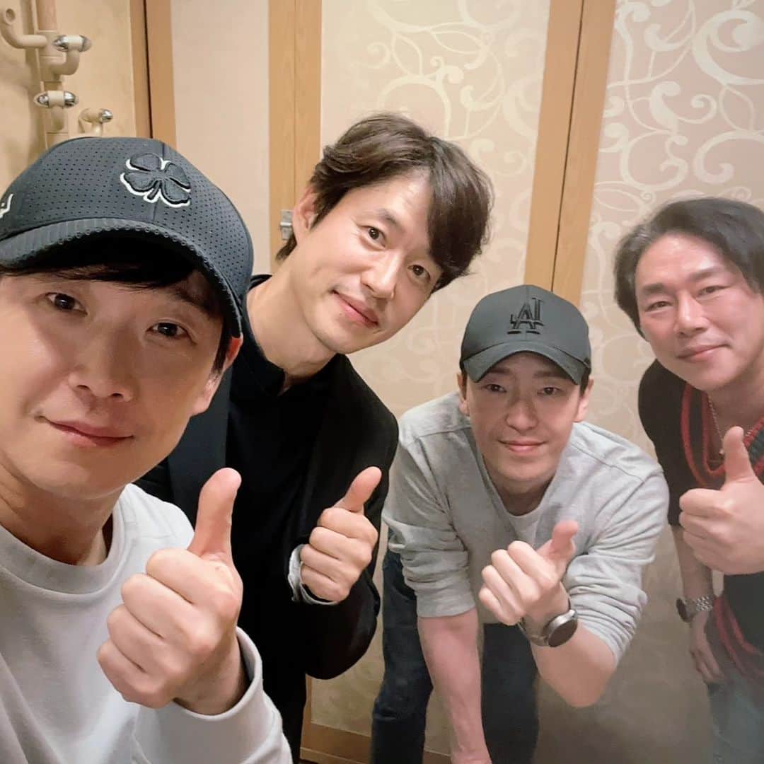 オム・ギジュンのインスタグラム：「엄유민법 포에버~~ㅎ」