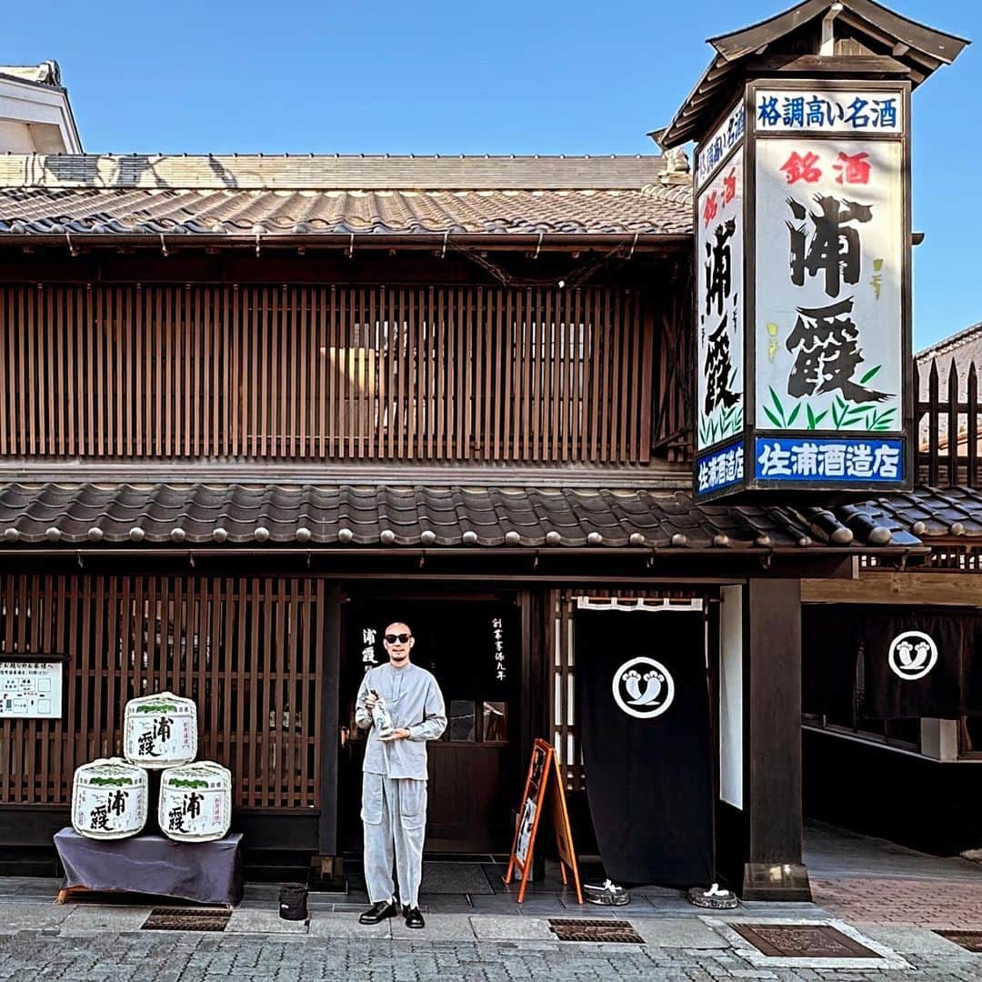 青木カズローさんのインスタグラム写真 - (青木カズローInstagram)「先日、宮城でbar写殺用のお酒を仕入れた様子。美味しく飲んでもらえて嬉しかったです。 #bar写殺  @oooba  @daikonya_akiyama  いつもありがとうございます🥹🙏」11月15日 15時26分 - cazrowaoki