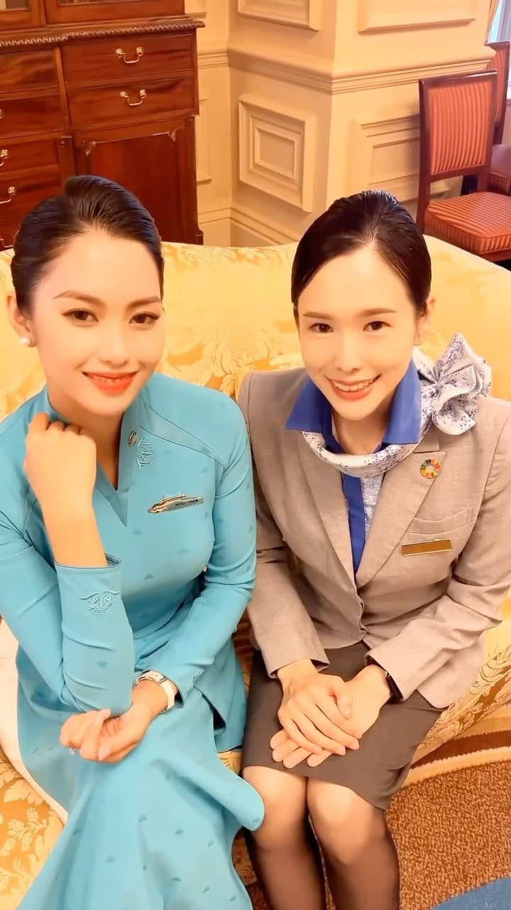 ANAのインスタグラム：「LOVE🧡 @vietnamairlines @vietnamairlines_japan #allnipponairways #vietnamairlines #ca #vietnam #japan #tiếpviênhàngkhông #loveyou」