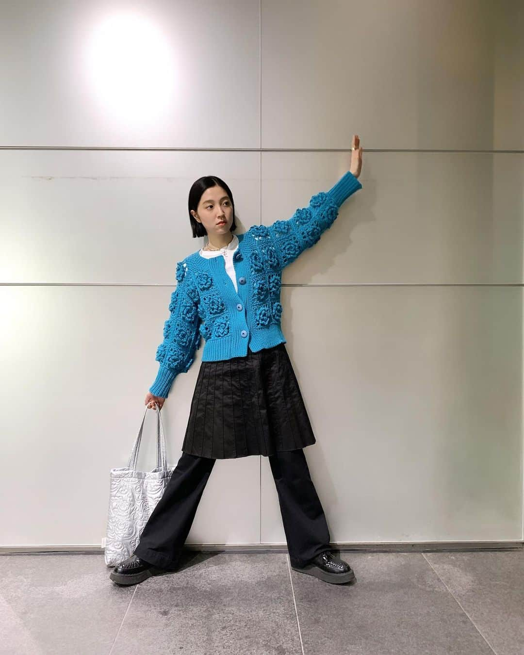 小谷実由さんのインスタグラム写真 - (小谷実由Instagram)「💎🦋🪡🪺🧊 knit @machupichu_shop . skirt used. bottoms @mamekurogouchi . shoes @georgecoxfootwear . bag @control_freak_official . #おみゆ箪笥」11月15日 16時44分 - omiyuno