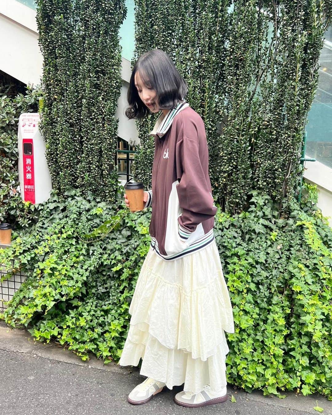 山田愛奈さんのインスタグラム写真 - (山田愛奈Instagram)「.  撮影の間にマネさんが 撮ってくれた私服🤲´-」11月15日 16時47分 - aina_yama